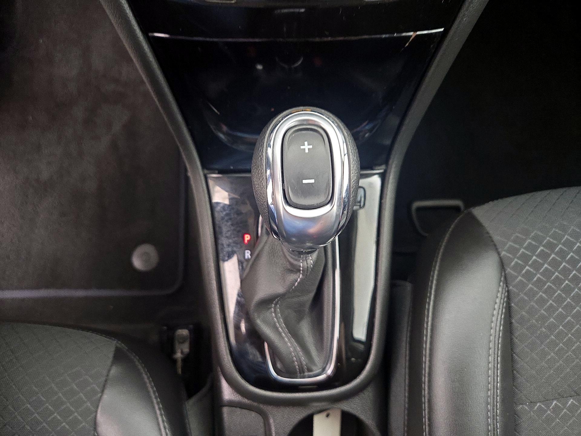 Thumbnail: 2022 Buick Encore - 17