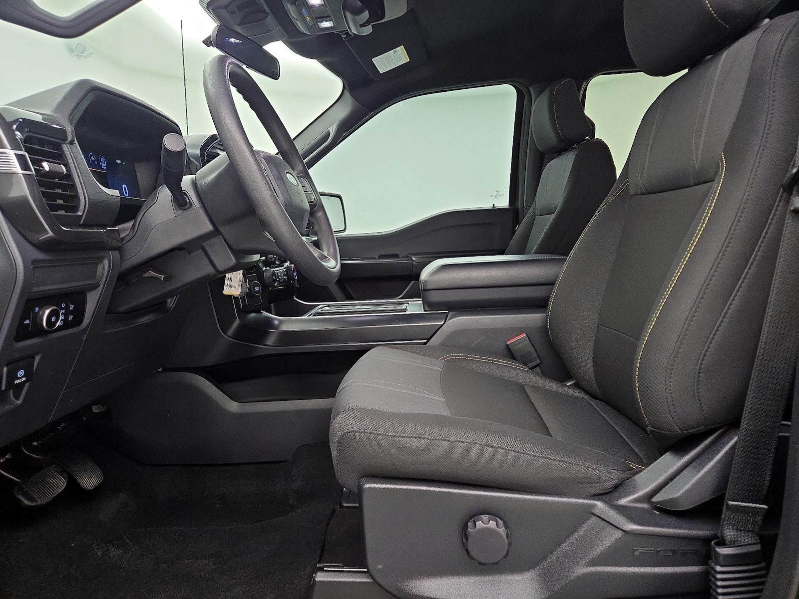 2024 Ford F-150 STX - Photo 12