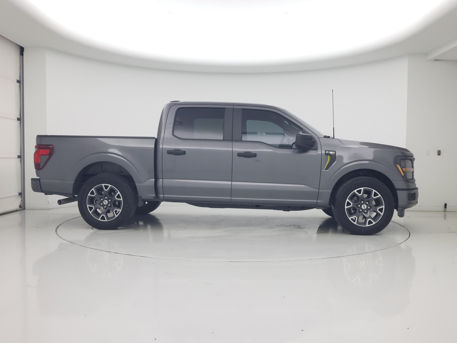 2024 Ford F-150 STX - Photo 8