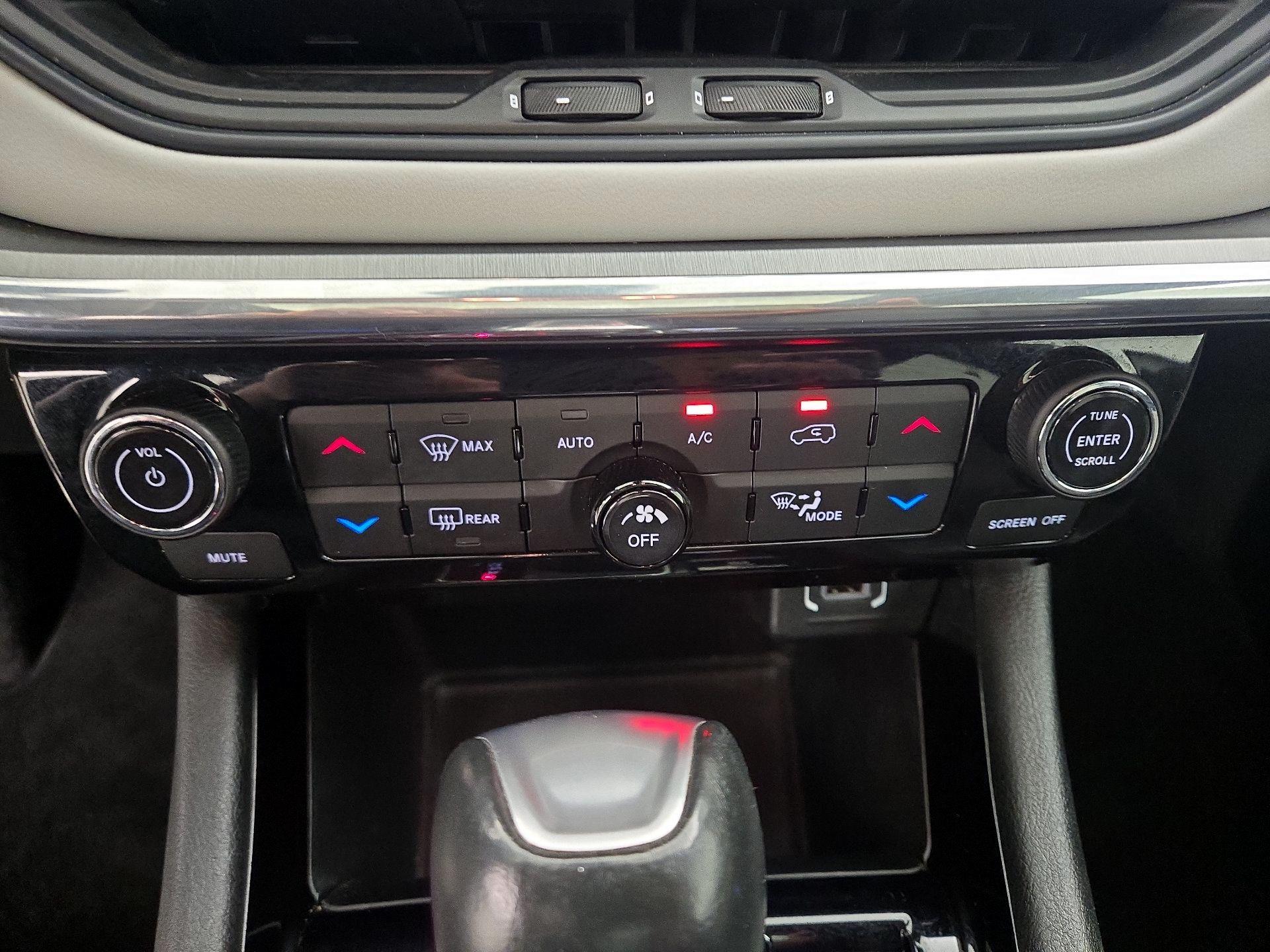 Thumbnail: 2023 Jeep Compass - 16