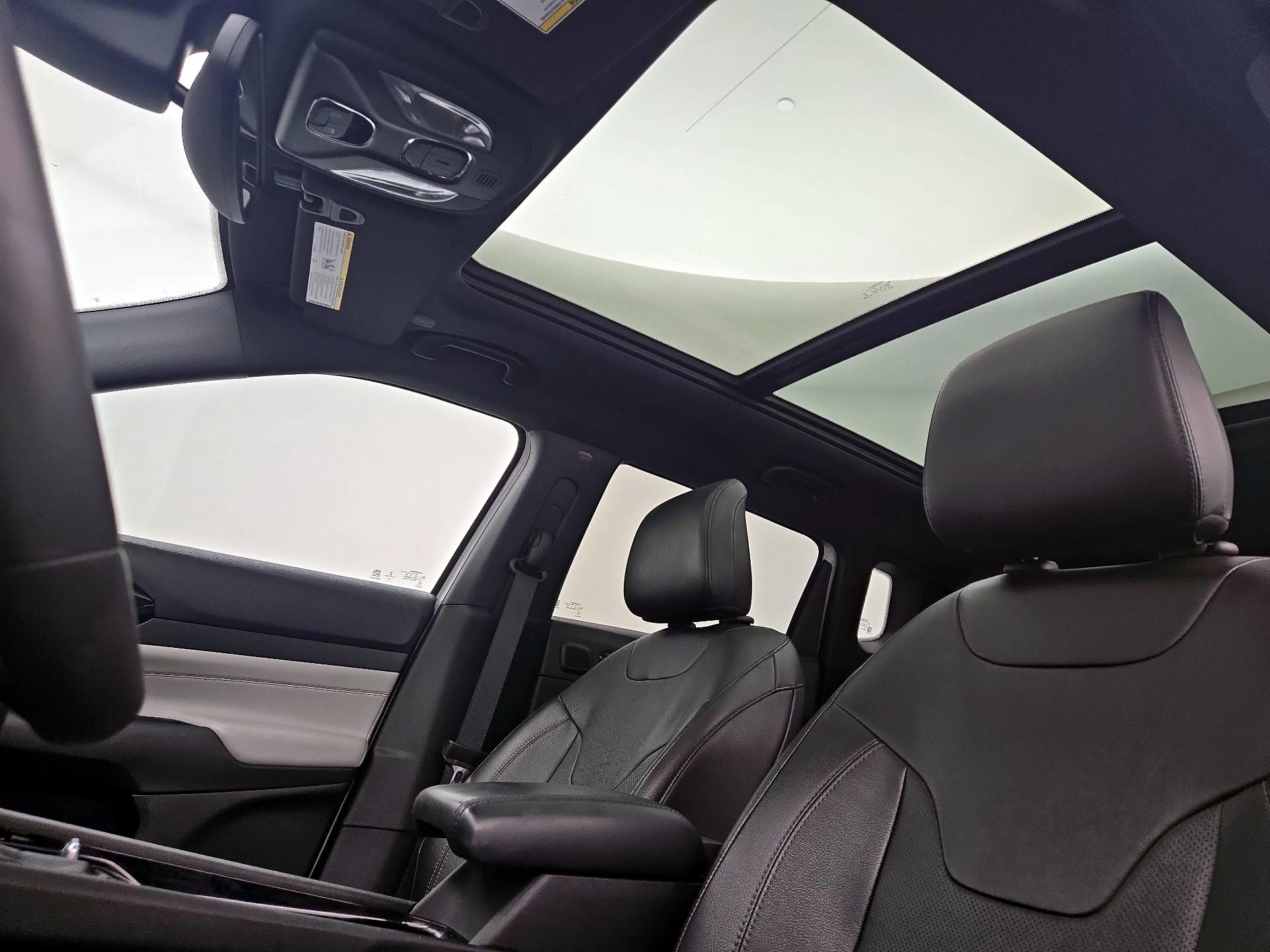 Thumbnail: 2023 Jeep Compass - 19
