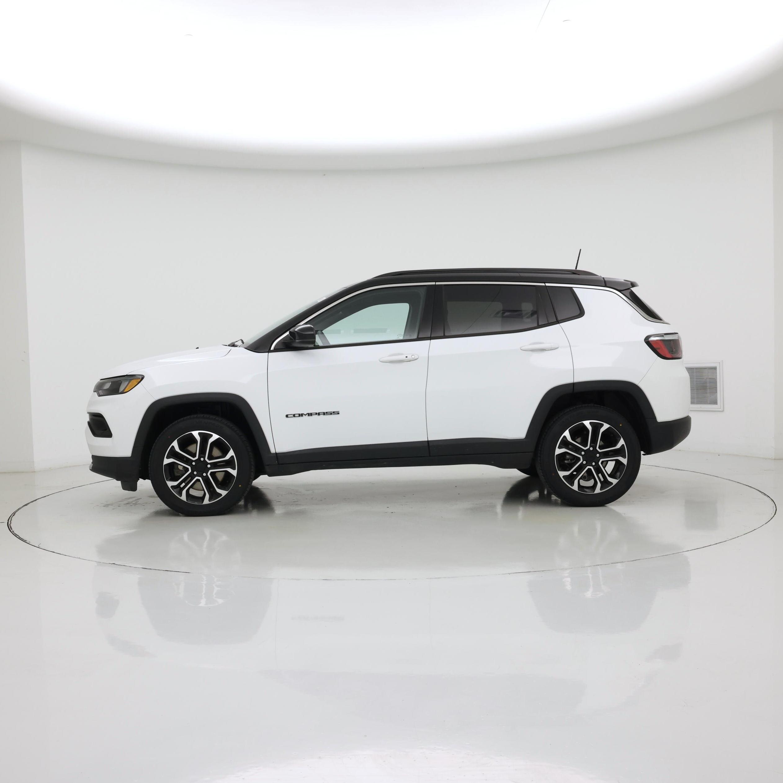 Thumbnail: 2023 Jeep Compass - 3