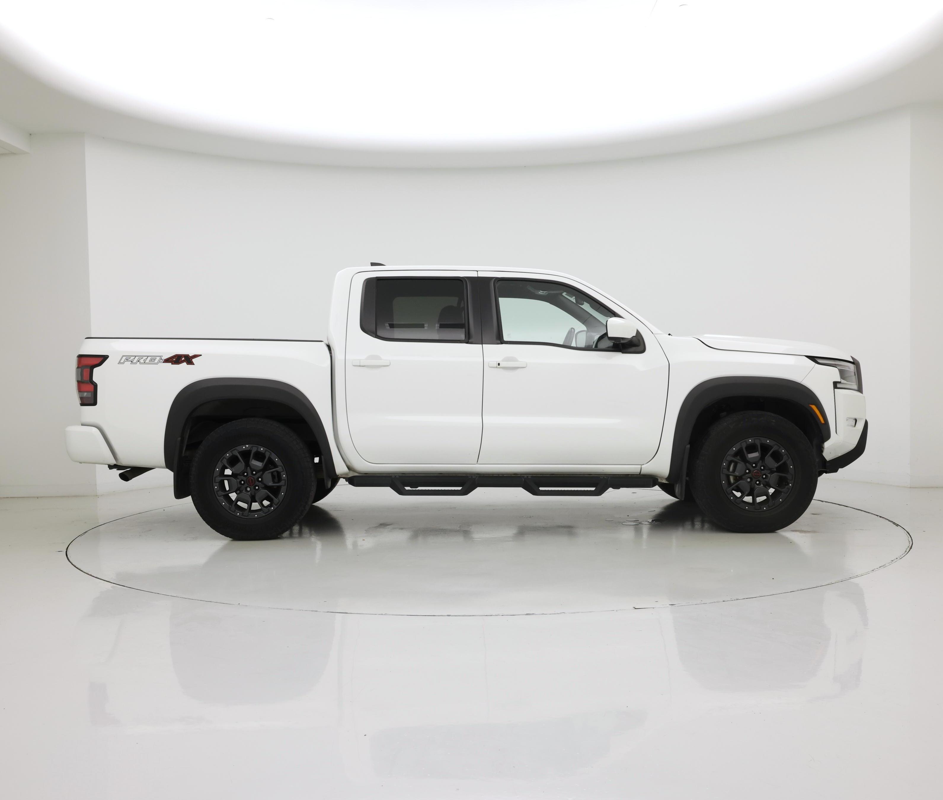 Thumbnail: 2023 Nissan Frontier - 7