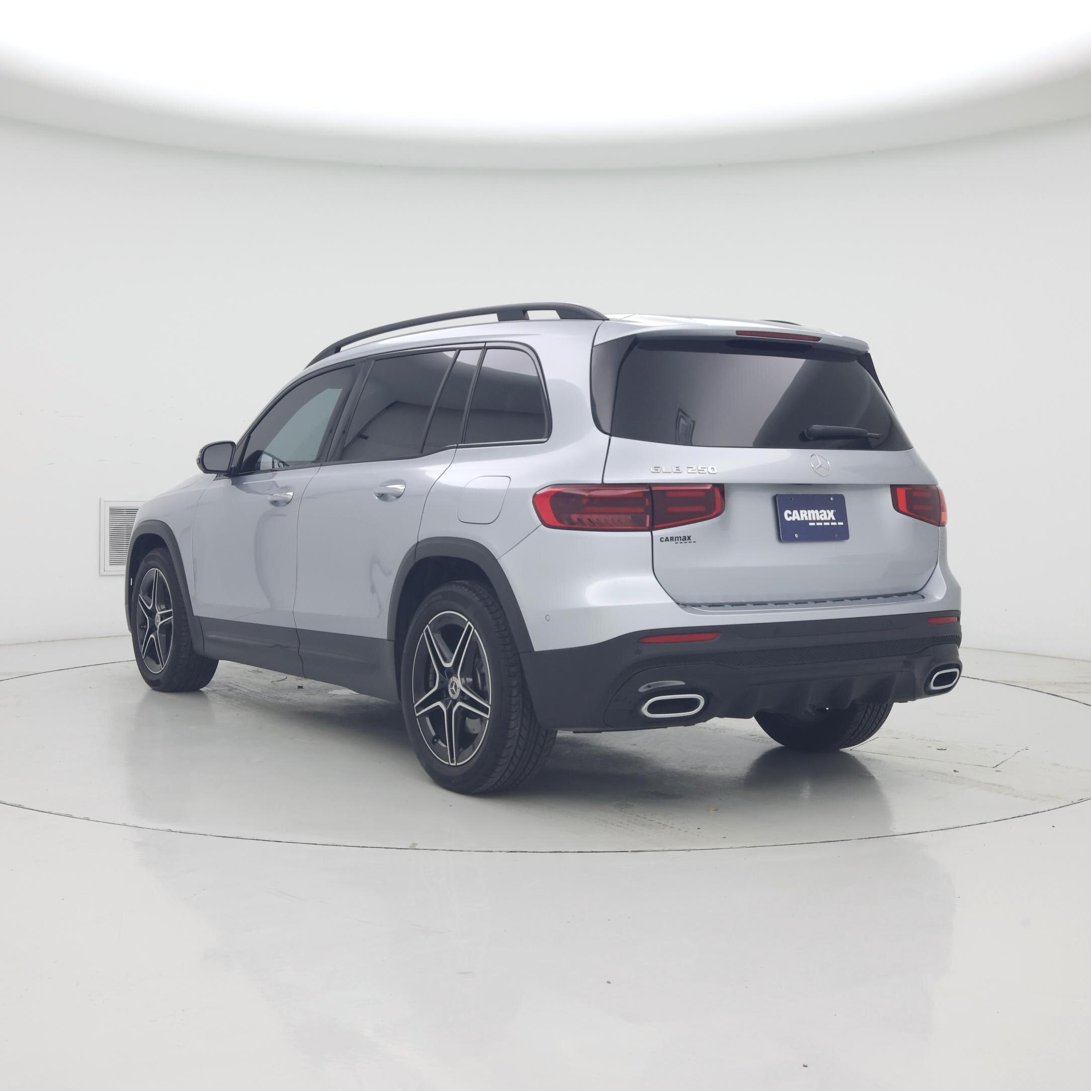 Thumbnail: 2025 Mercedes-Benz GLB - 2