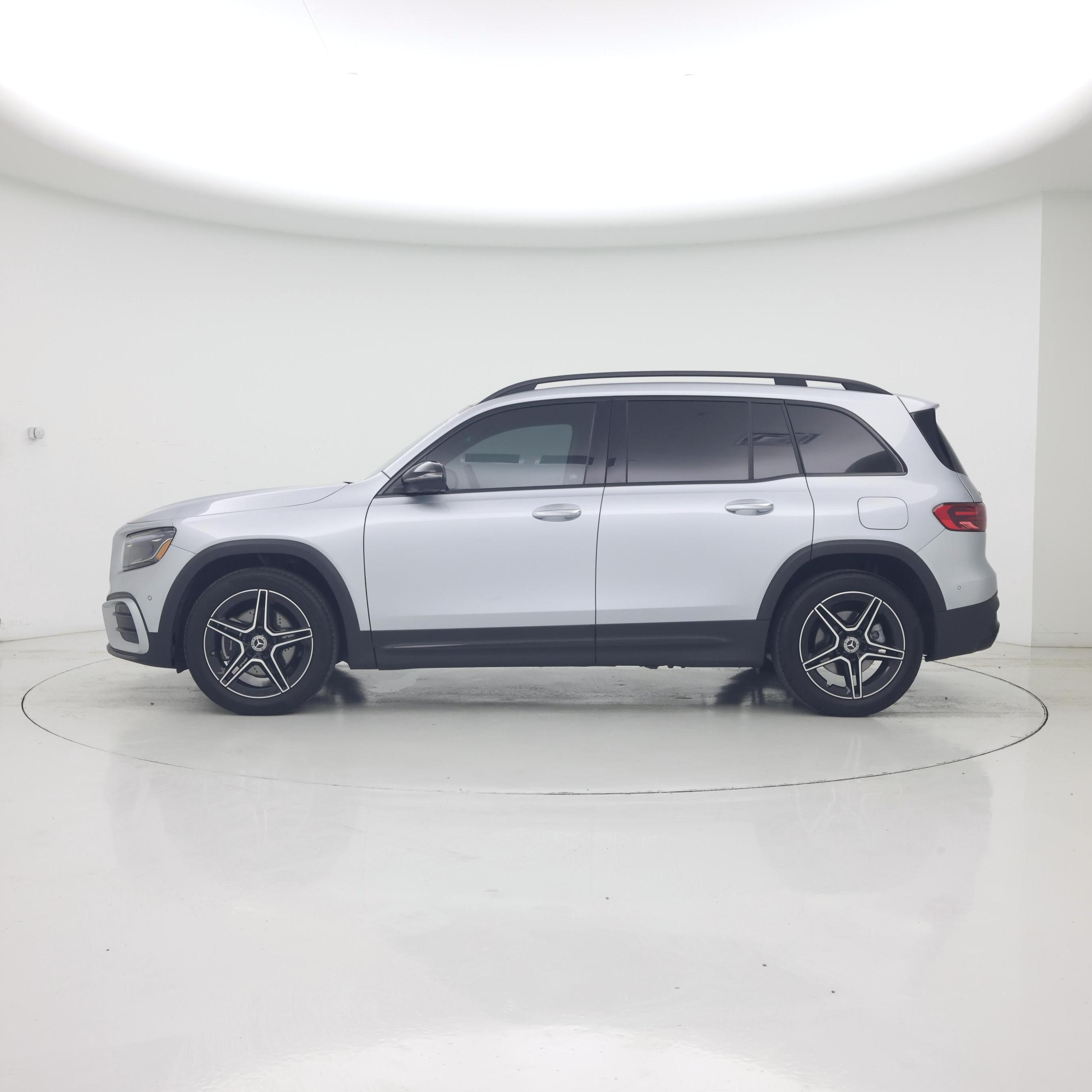 Thumbnail: 2025 Mercedes-Benz GLB - 3