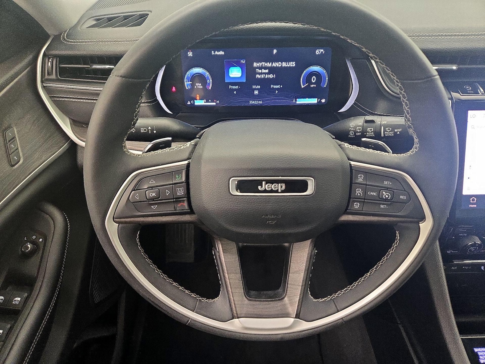 2023 Jeep Grand Cherokee Limited - Photo 11
