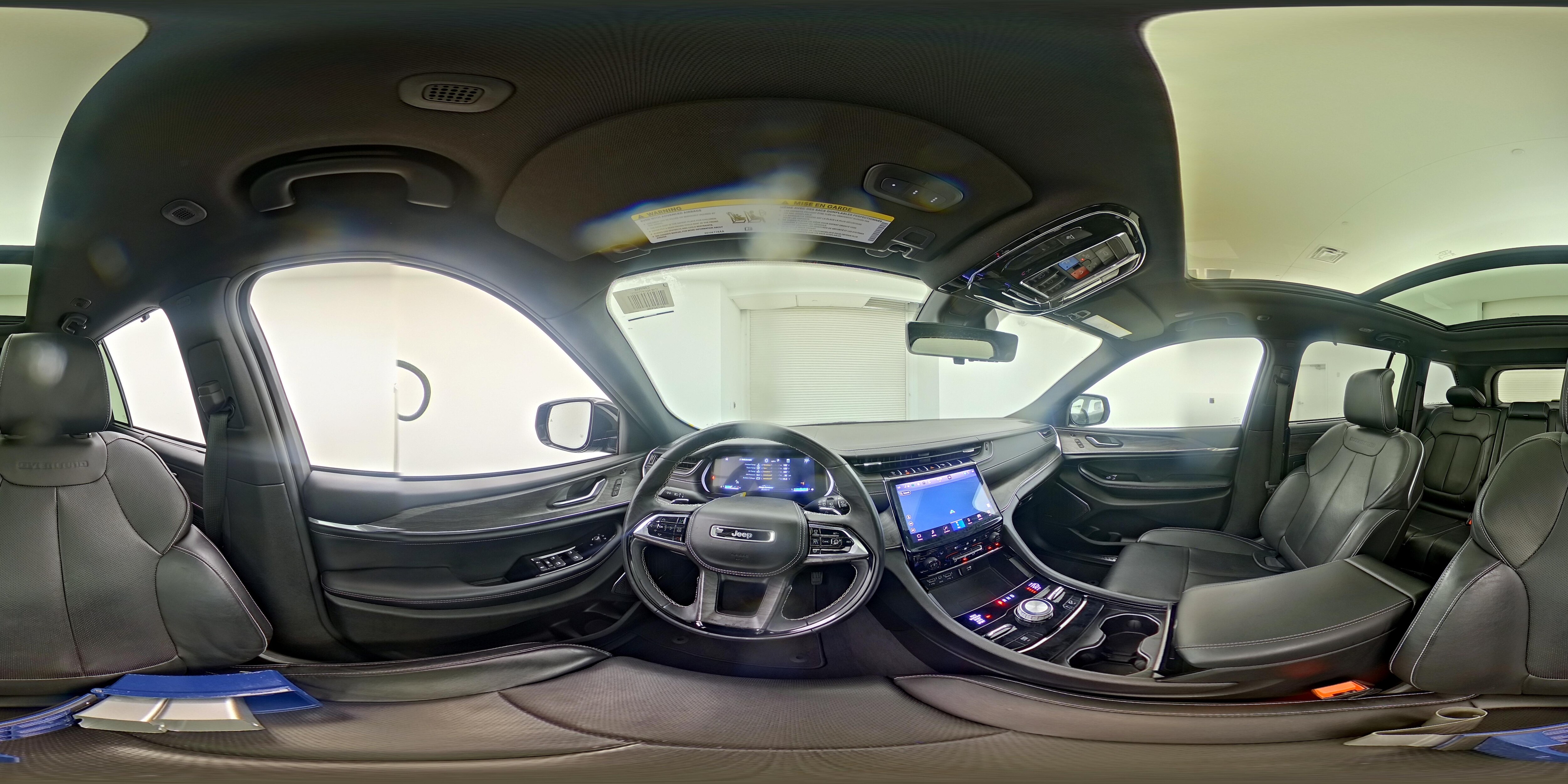 2023 Jeep Grand Cherokee Overland - Photo 28
