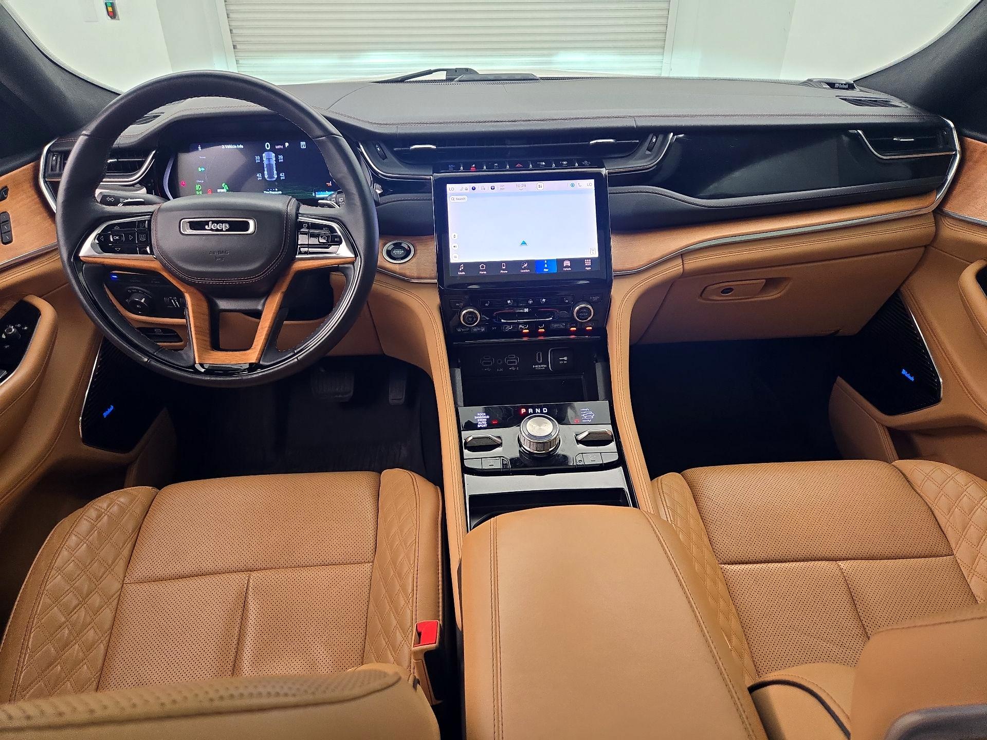 Thumbnail: 2022 Jeep Grand Cherokee - 9