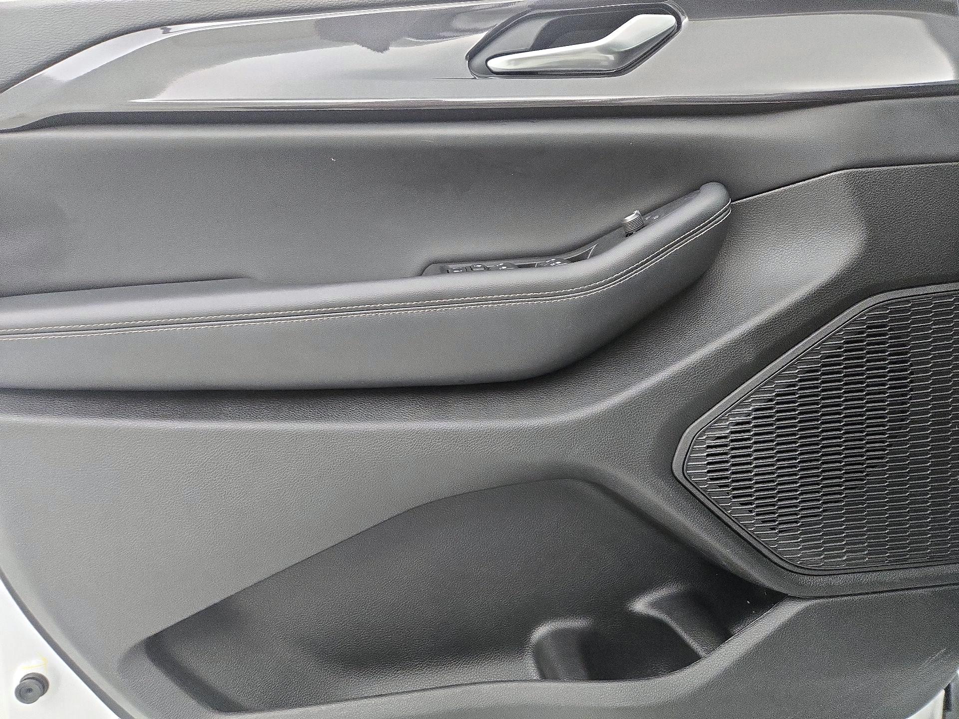 Thumbnail: 2023 Jeep Grand Cherokee - 12