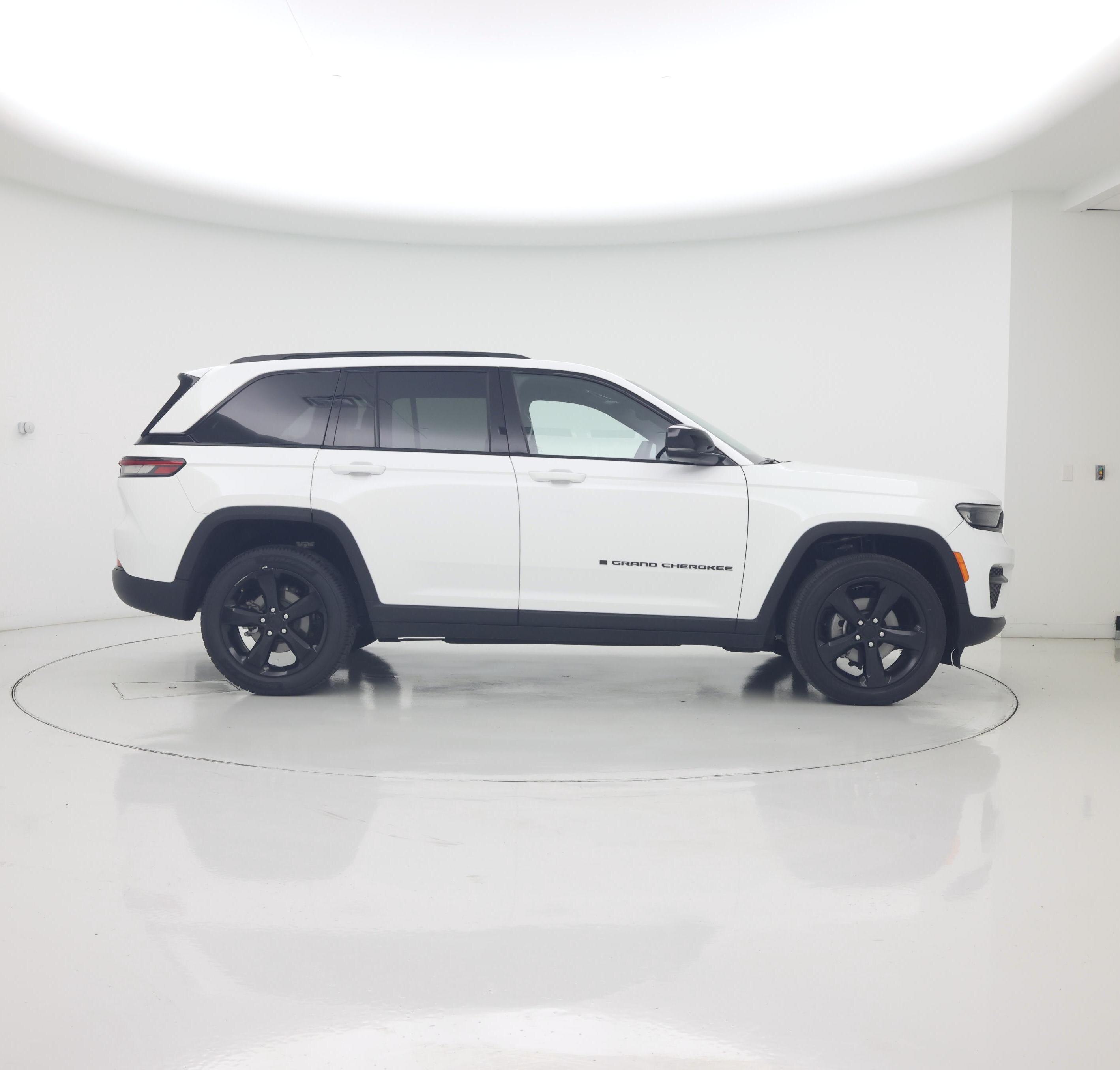 Thumbnail: 2023 Jeep Grand Cherokee - 7