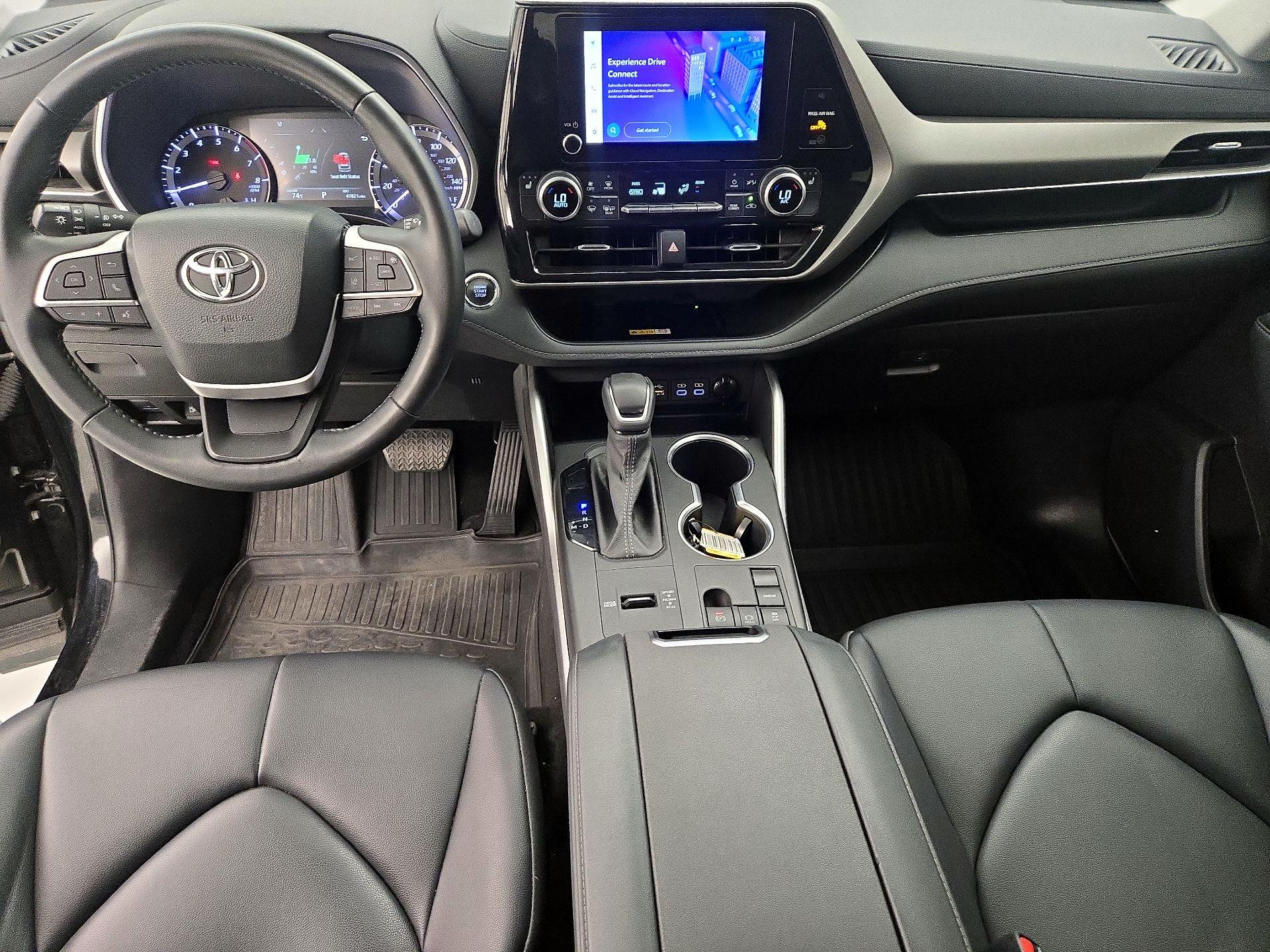 Thumbnail: 2023 Toyota Highlander - 9