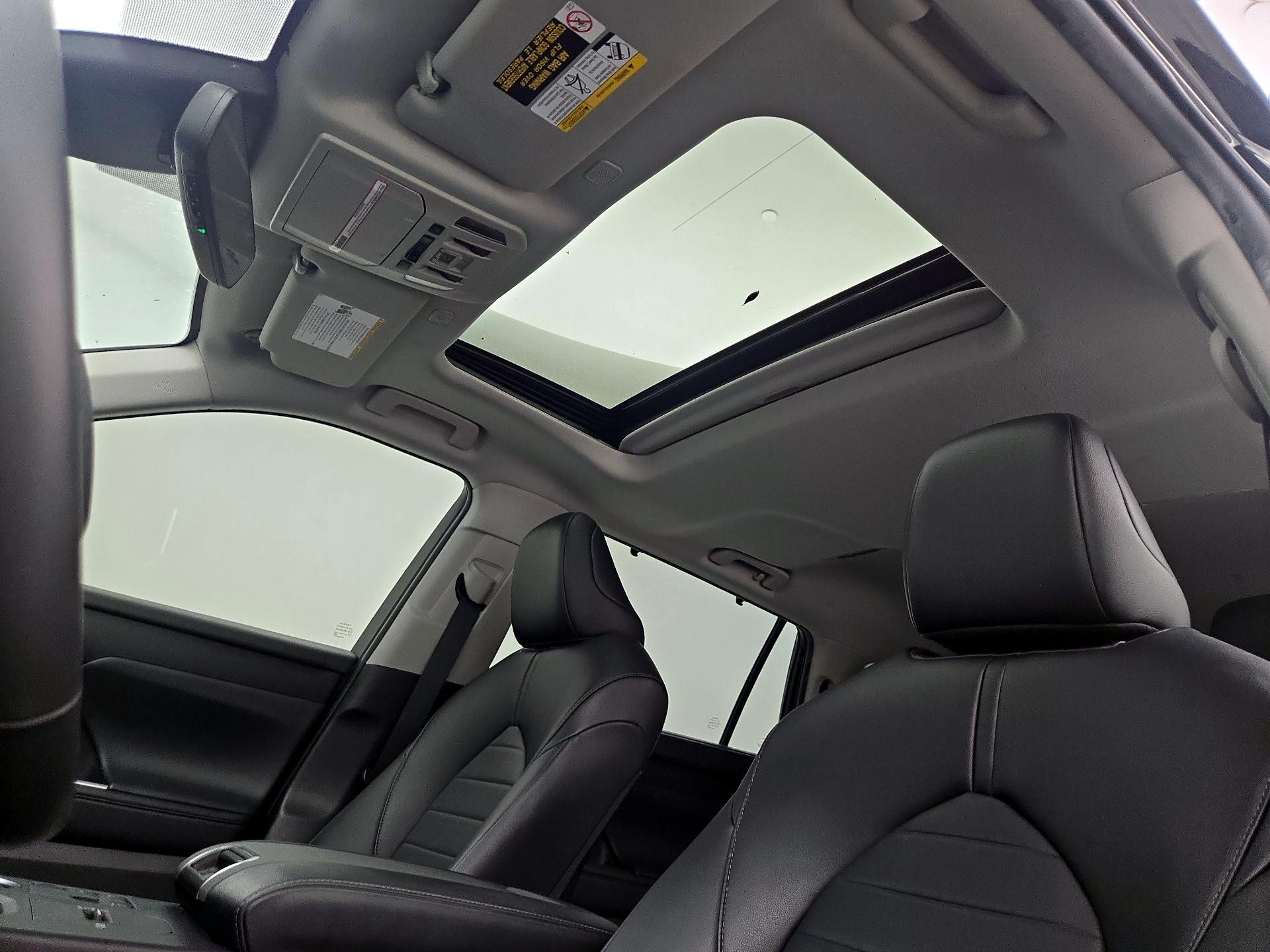 Thumbnail: 2023 Toyota Highlander - 20