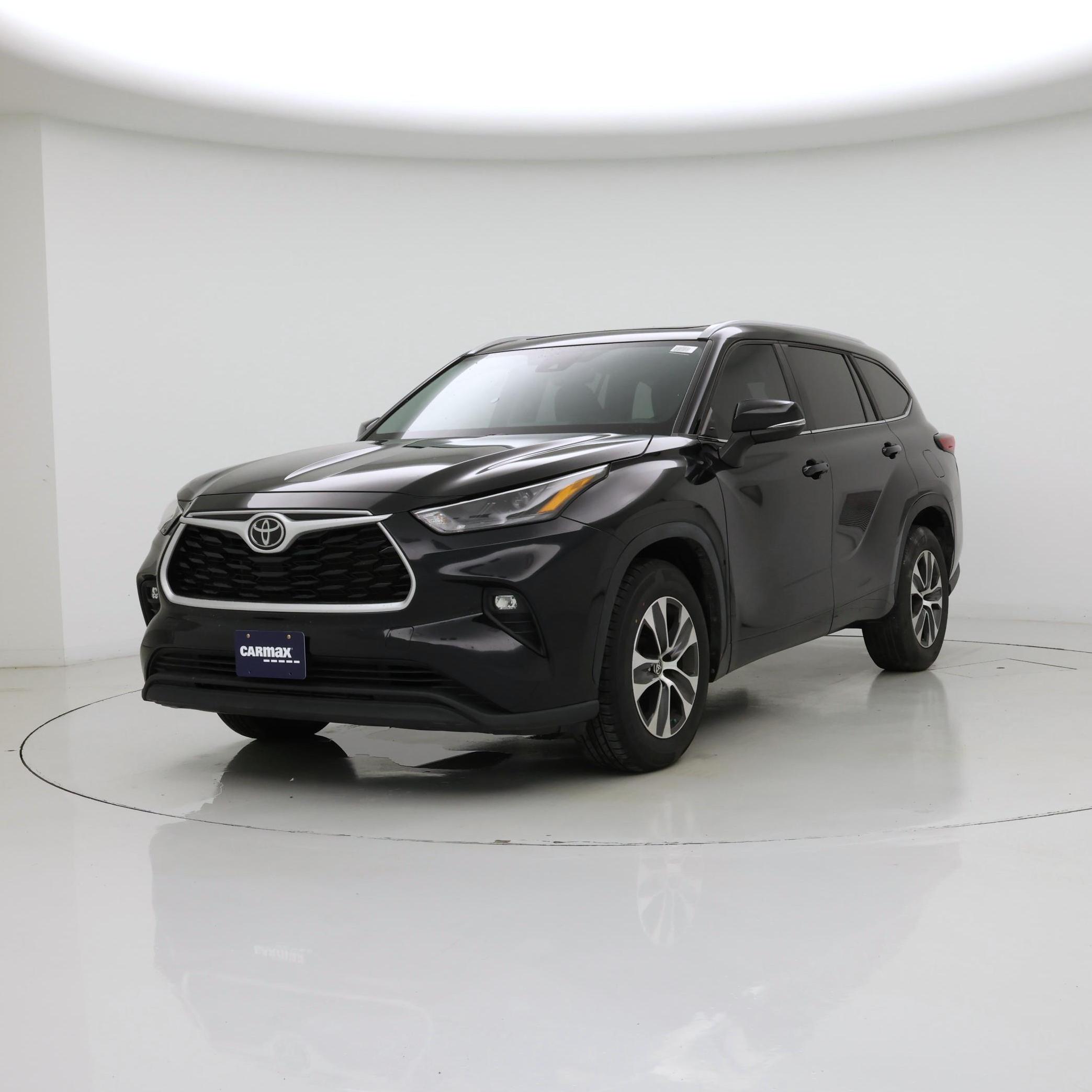 Thumbnail: 2023 Toyota Highlander - 4