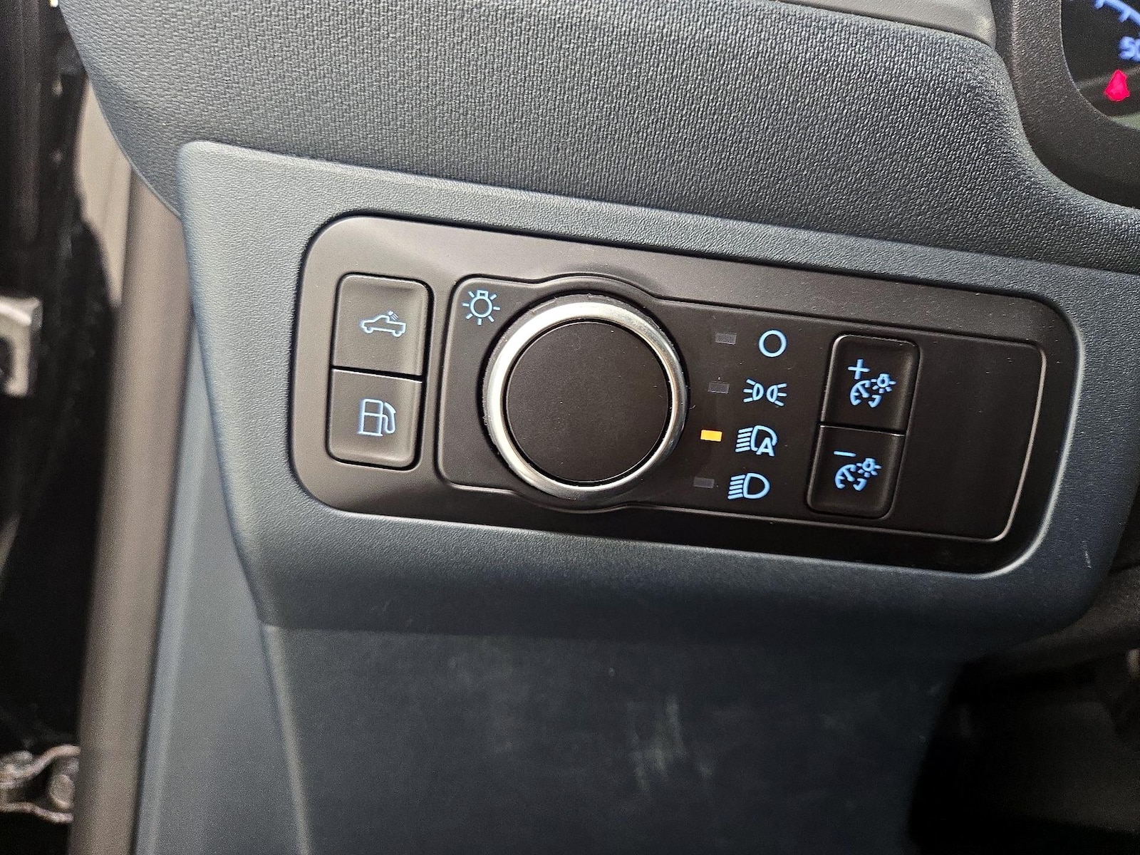 2023 Ford Maverick XL - Photo 14
