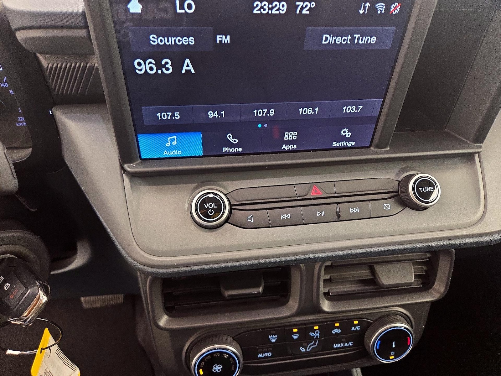 2023 Ford Maverick XL - Photo 16