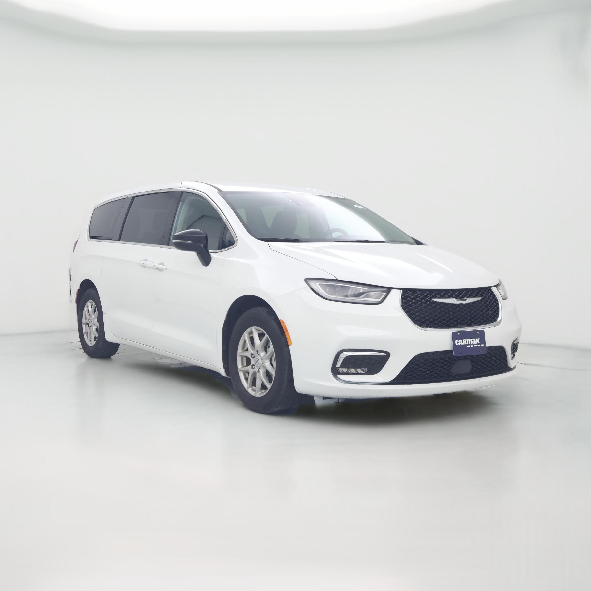 Thumbnail: 2024 Chrysler Pacifica - 1