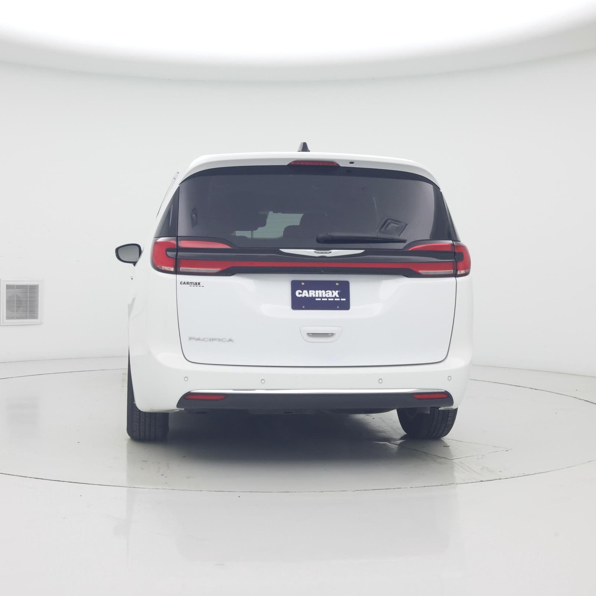 Thumbnail: 2024 Chrysler Pacifica - 6