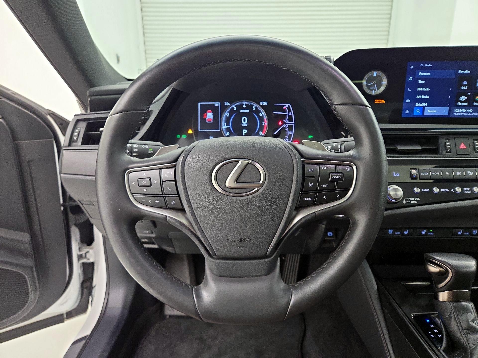 Thumbnail: 2024 Lexus ES - 10