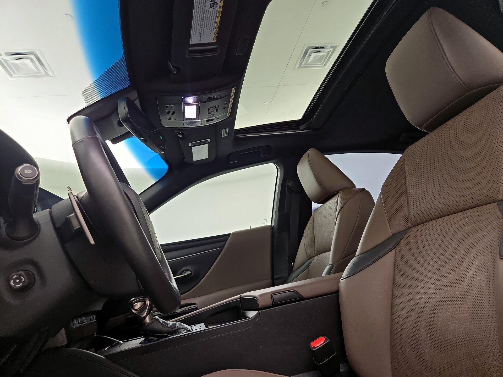 Thumbnail: 2024 Lexus ES - 20