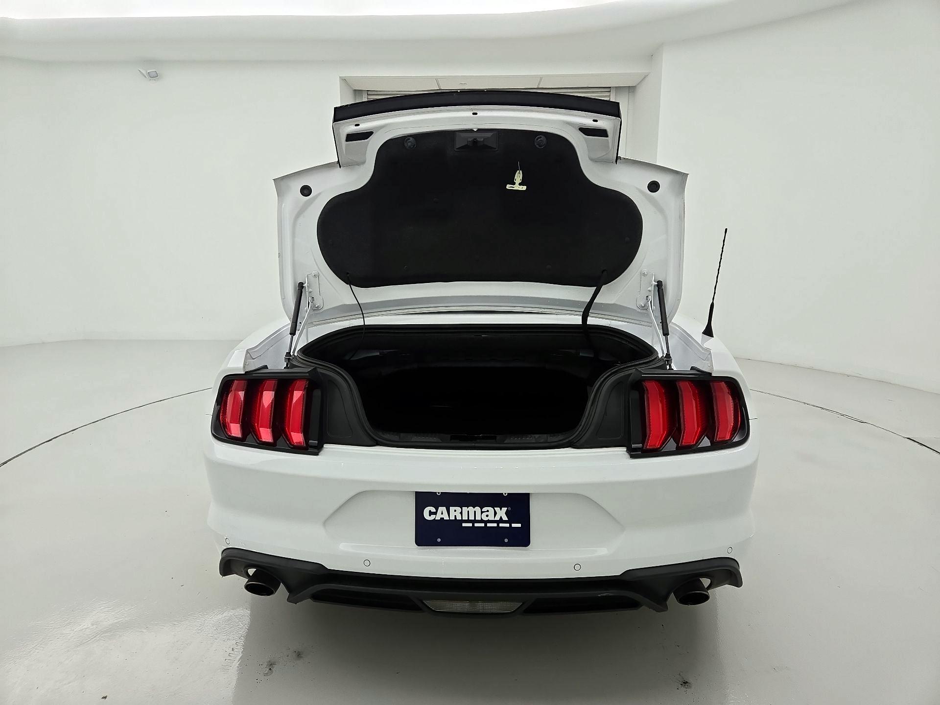 Thumbnail: 2023 Ford Mustang - 20