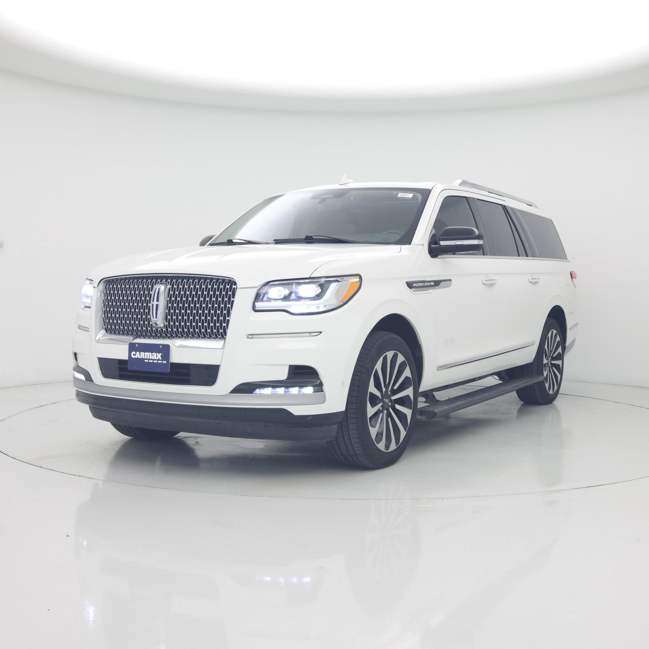 Thumbnail: 2022 Lincoln Navigator L - 4