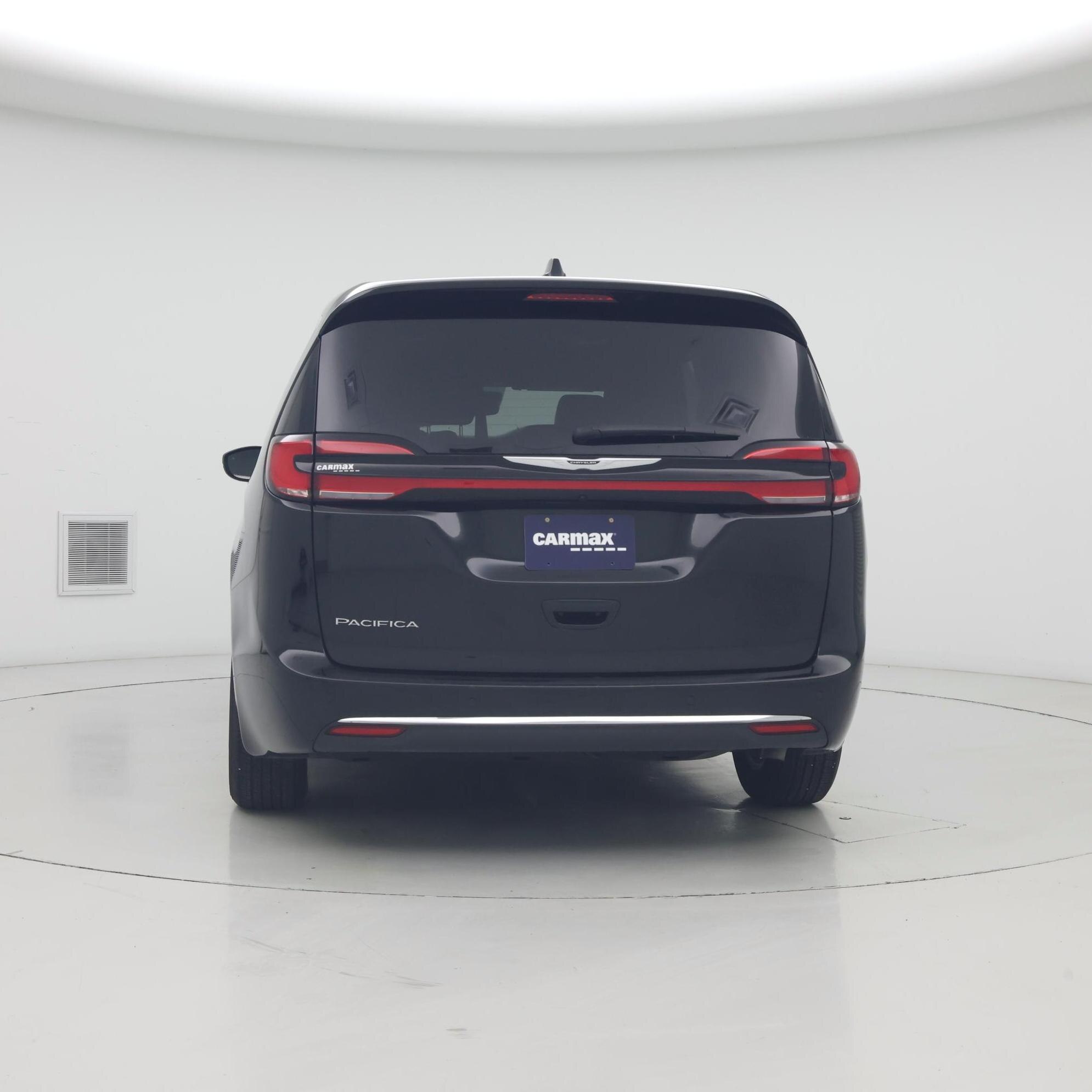 Thumbnail: 2025 Chrysler Pacifica - 6