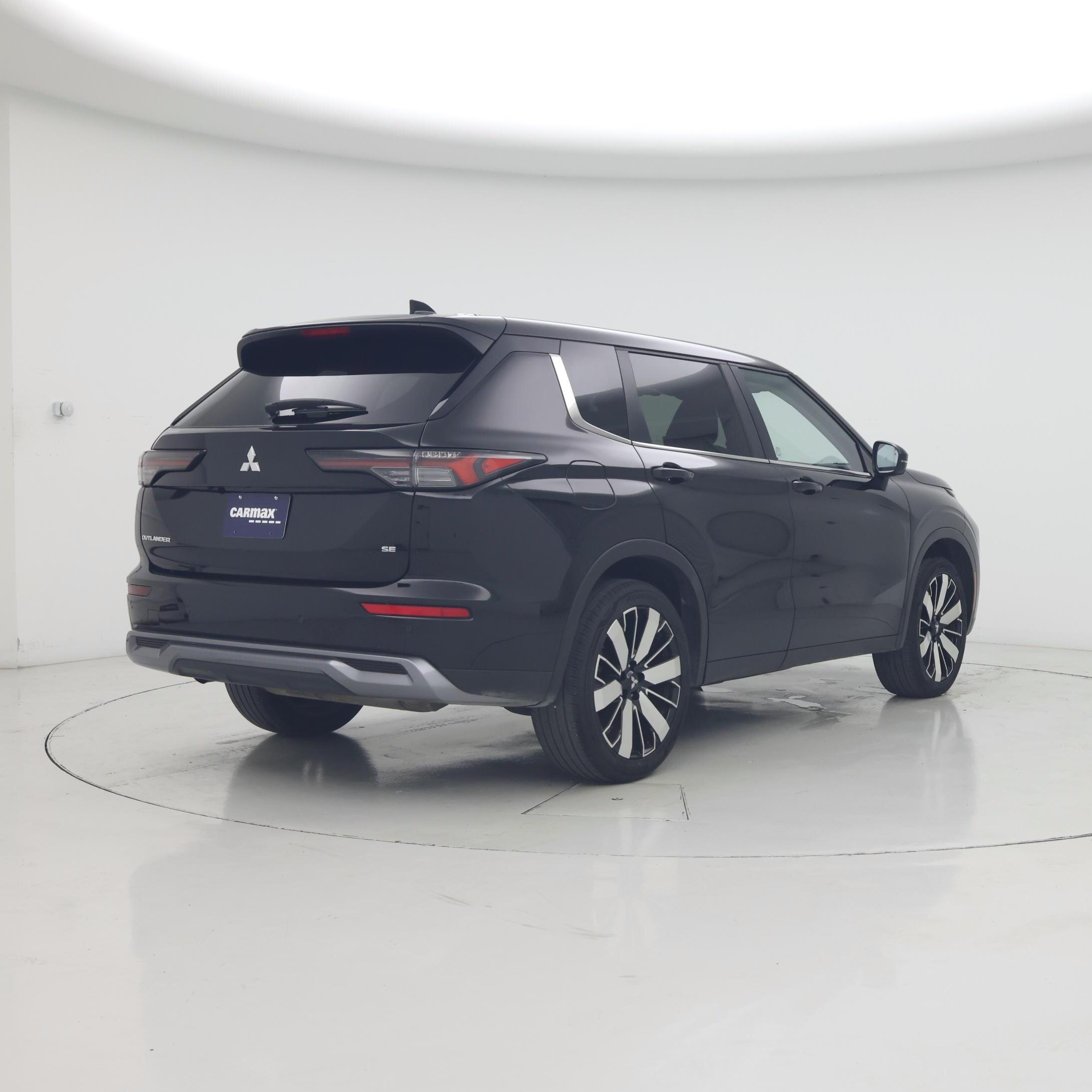 Thumbnail: 2025 Mitsubishi Outlander - 8