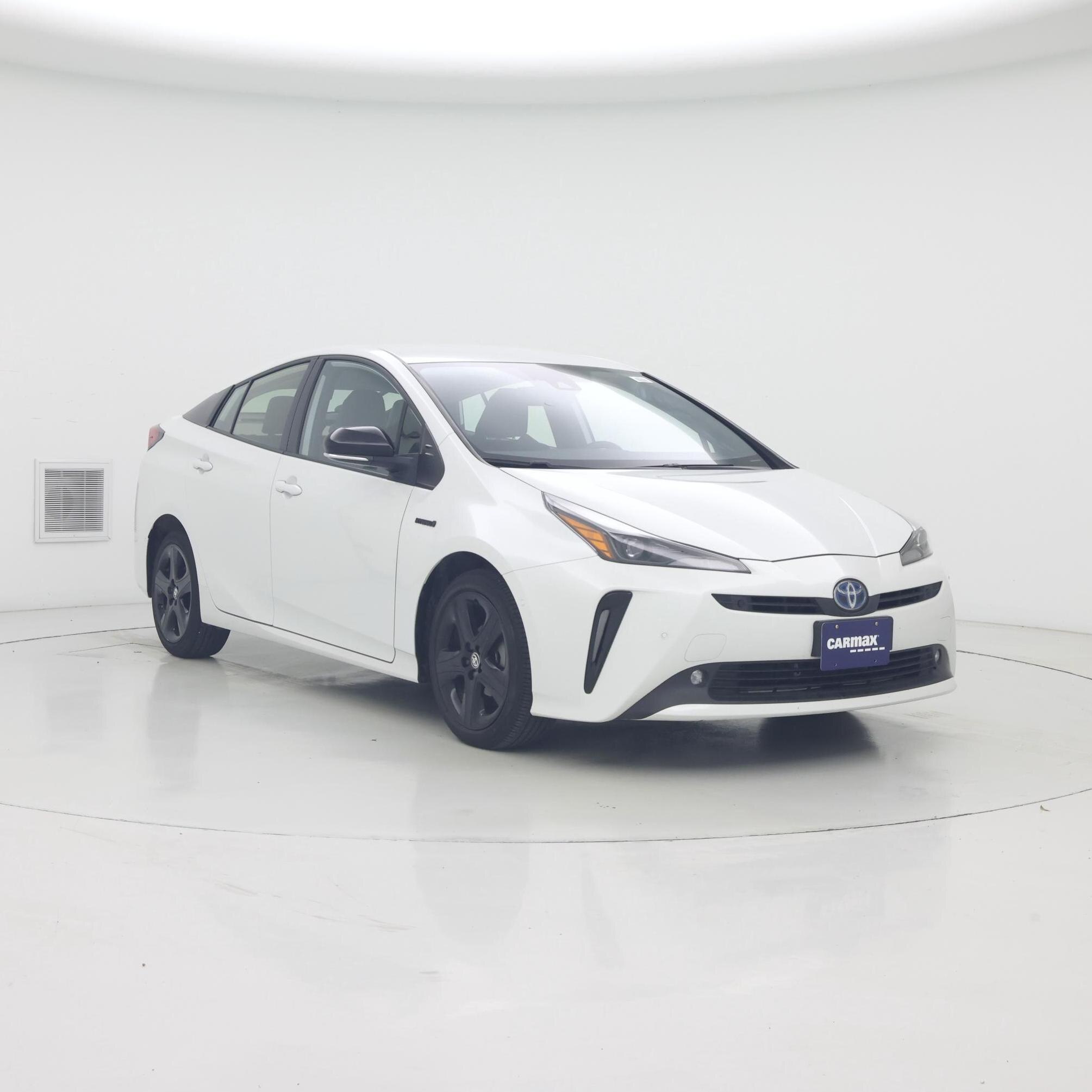 White 2021 Toyota Prius Hatchback Front-Wheel Drive Automatic