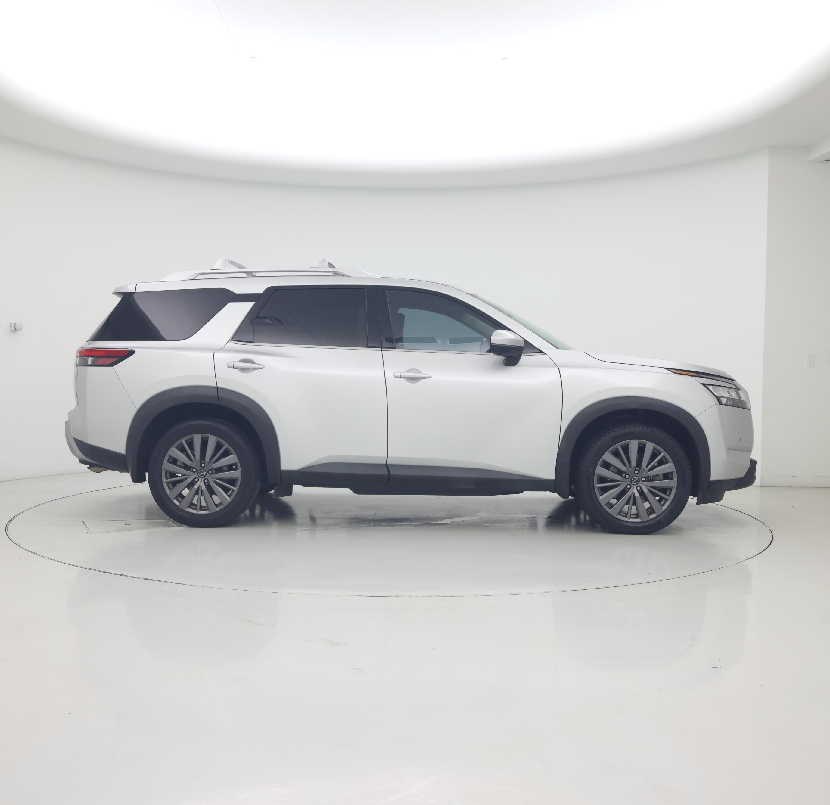 Thumbnail: 2023 Nissan Pathfinder - 7