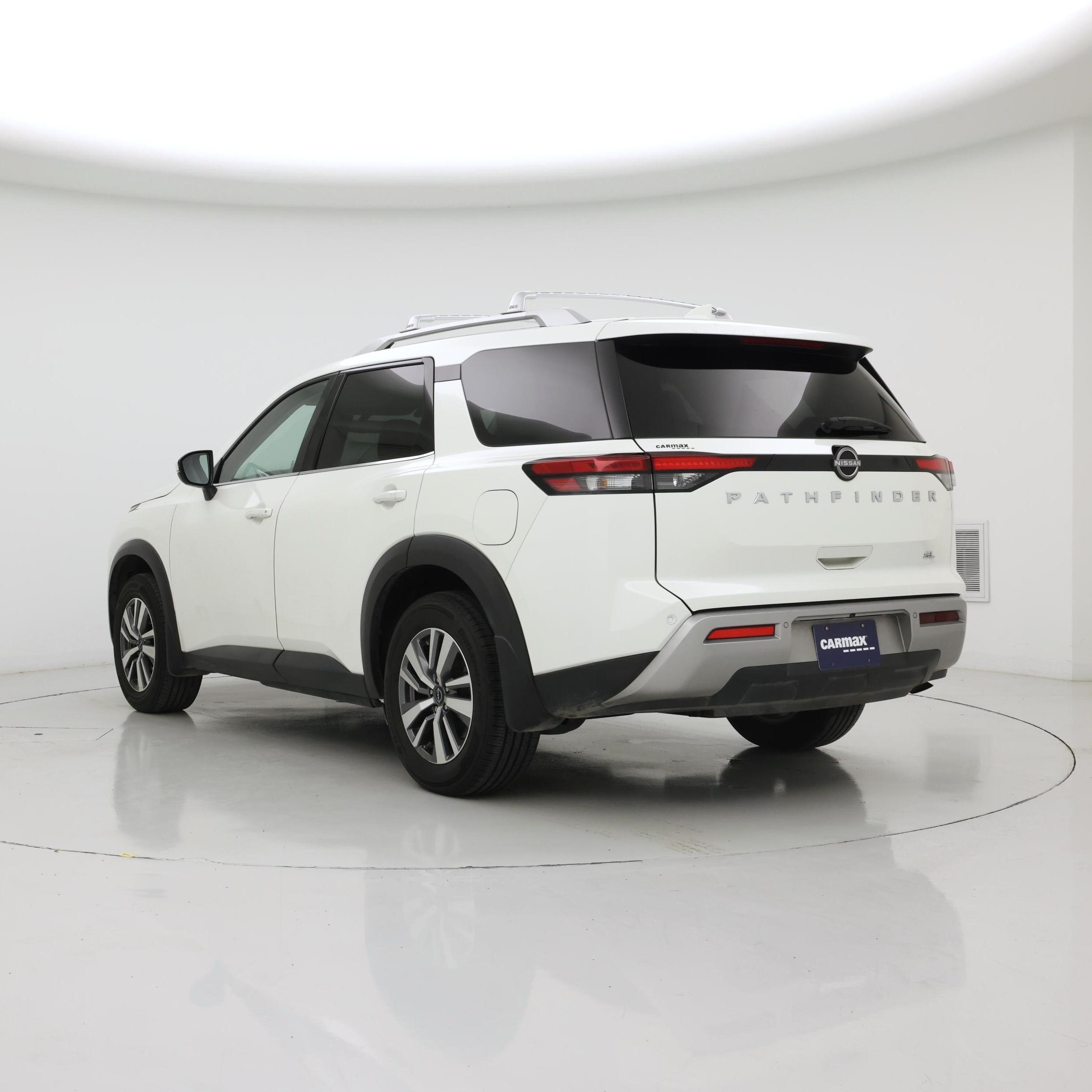 Thumbnail: 2023 Nissan Pathfinder - 2