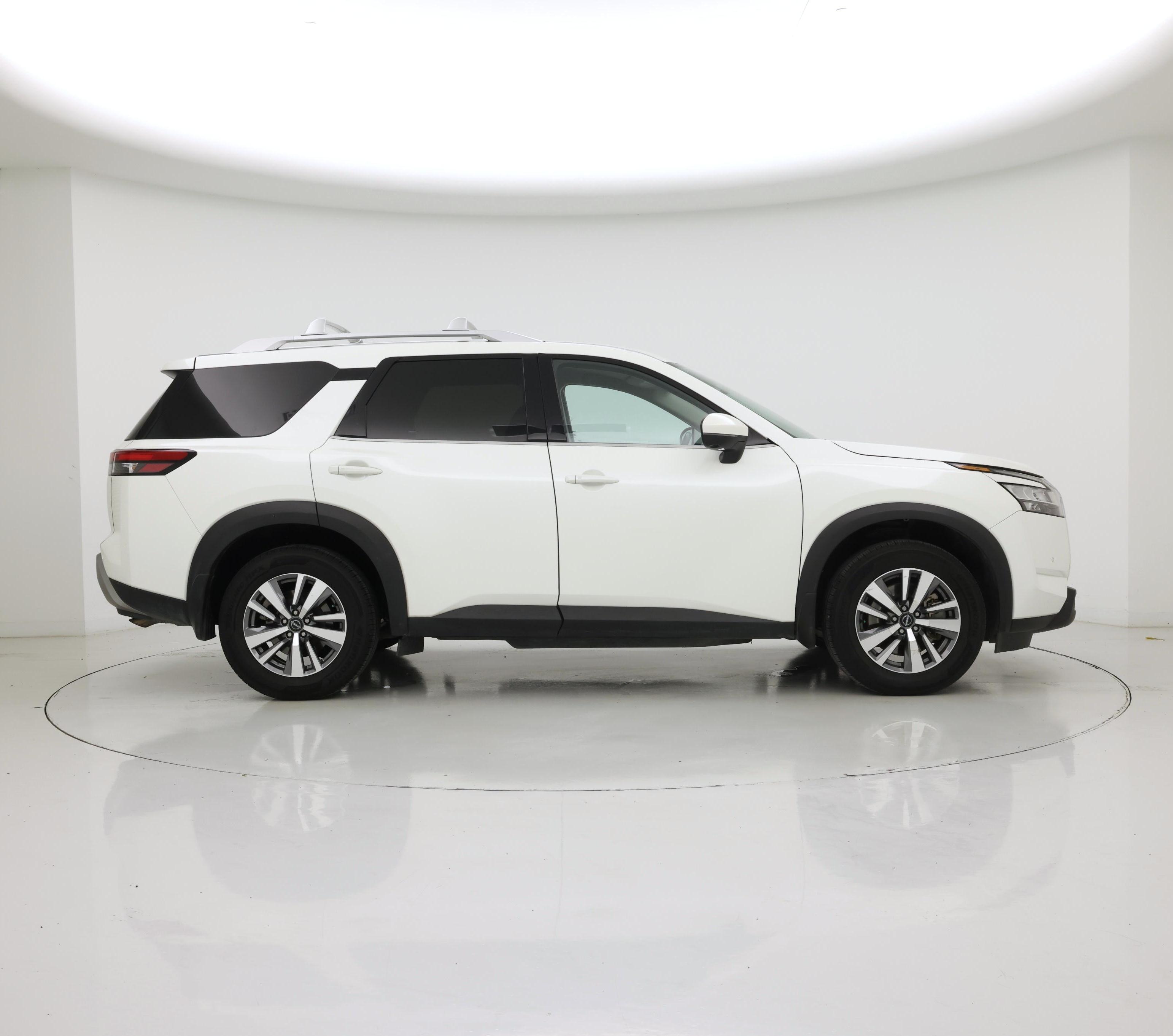 Thumbnail: 2023 Nissan Pathfinder - 7