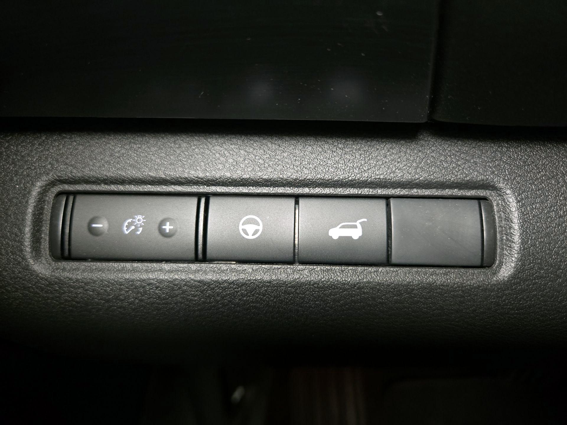 Thumbnail: 2025 Nissan Pathfinder - 13