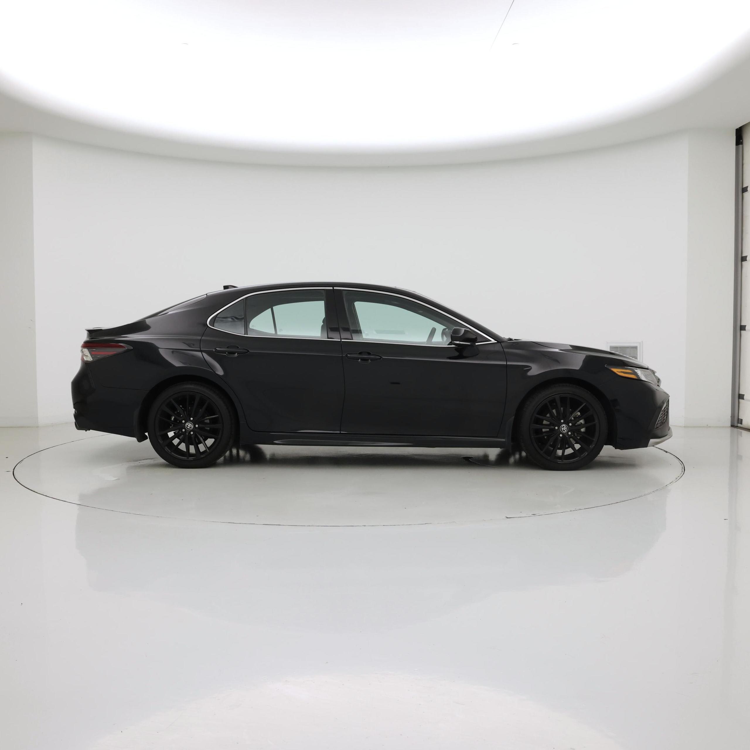 Thumbnail: 2023 Toyota Camry - 7