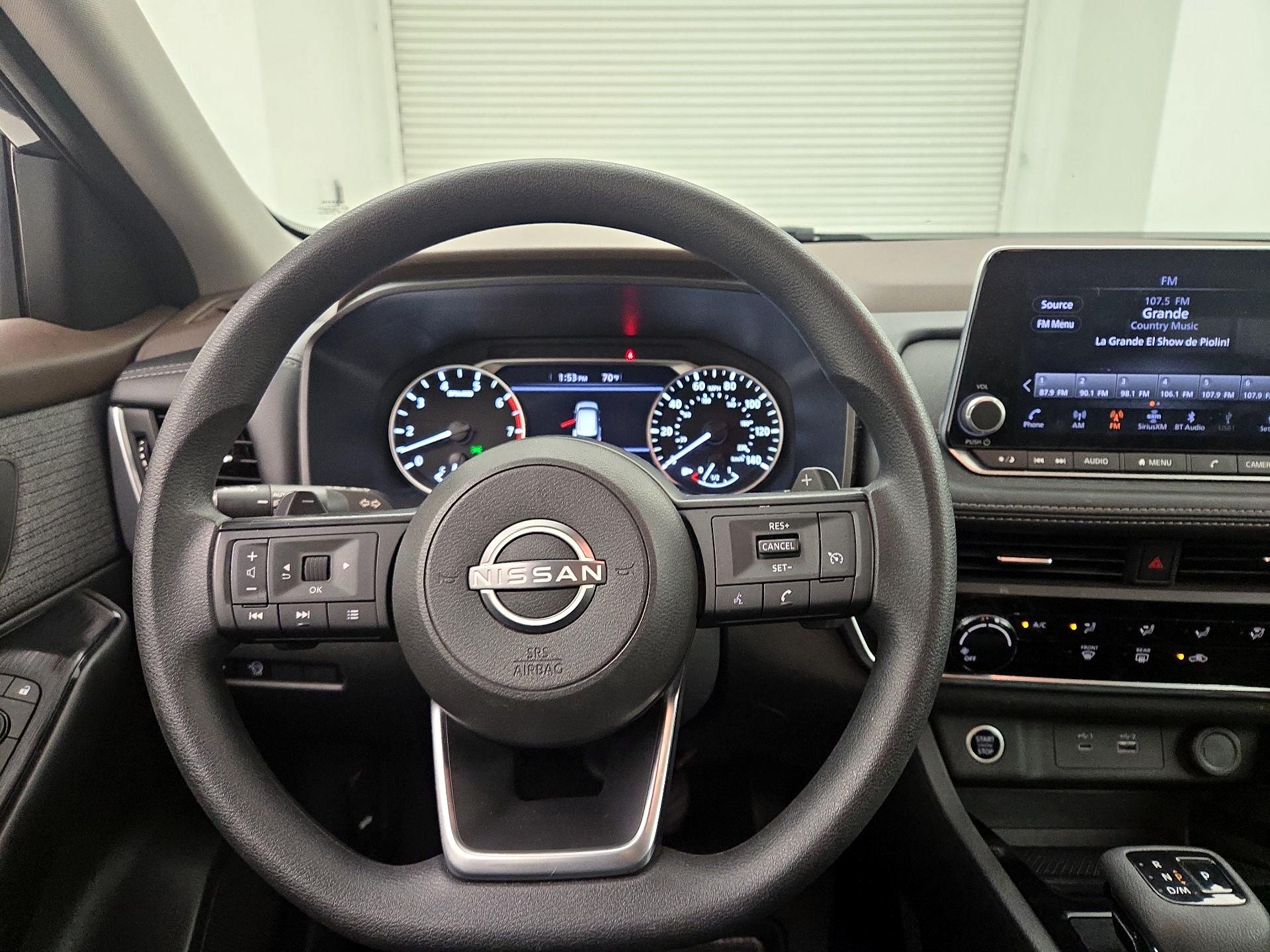 Thumbnail: 2023 Nissan Rogue - 10