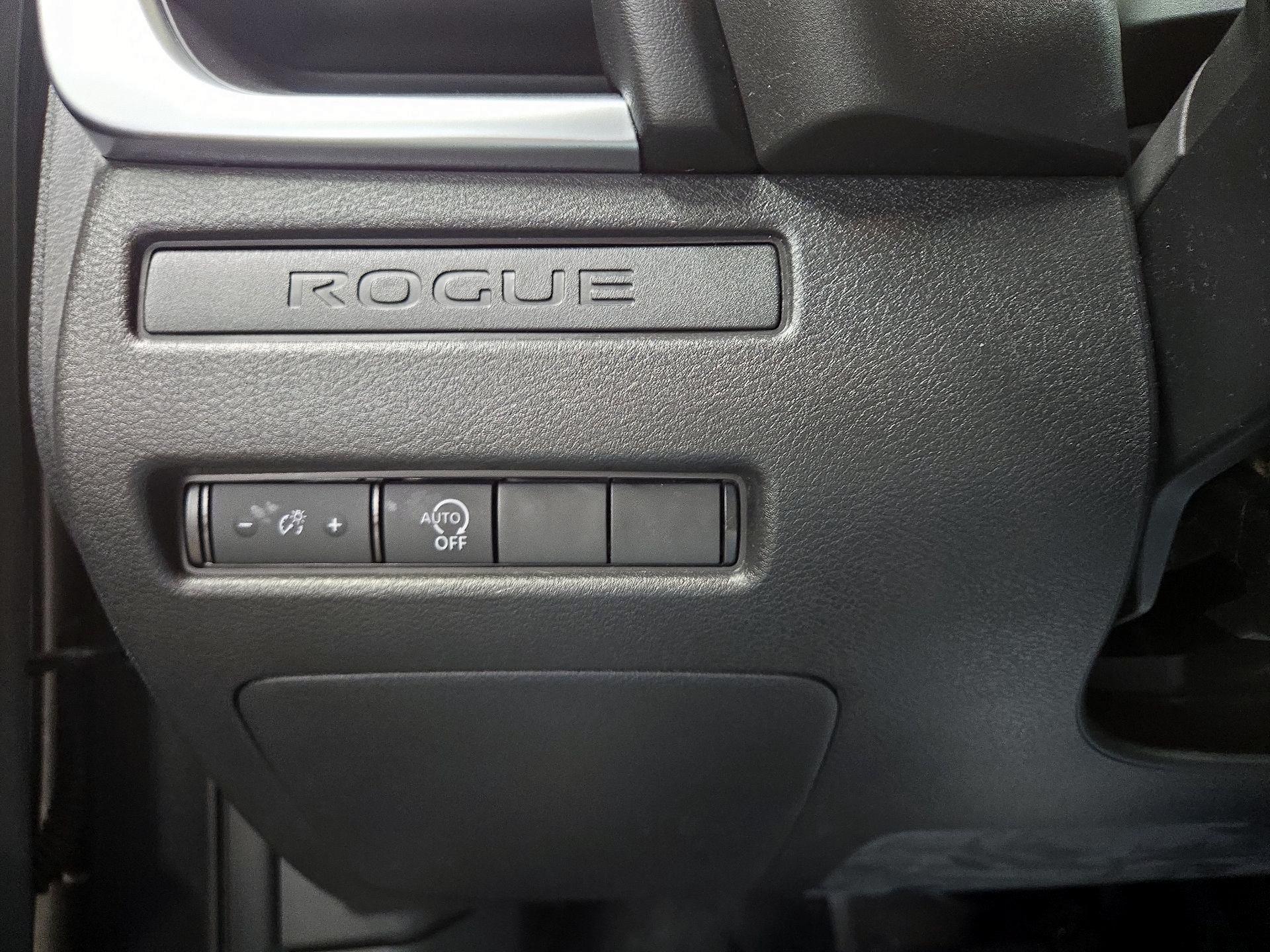 Thumbnail: 2023 Nissan Rogue - 13