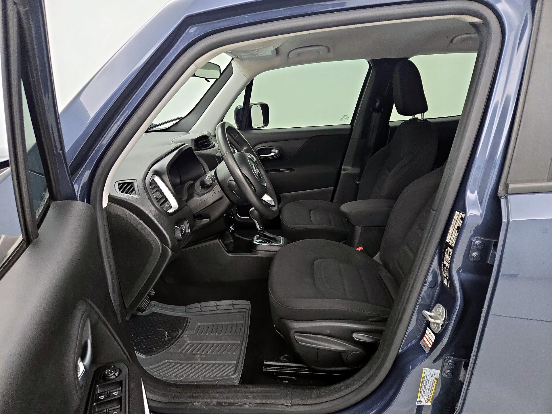 Thumbnail: 2021 Jeep Renegade - 11