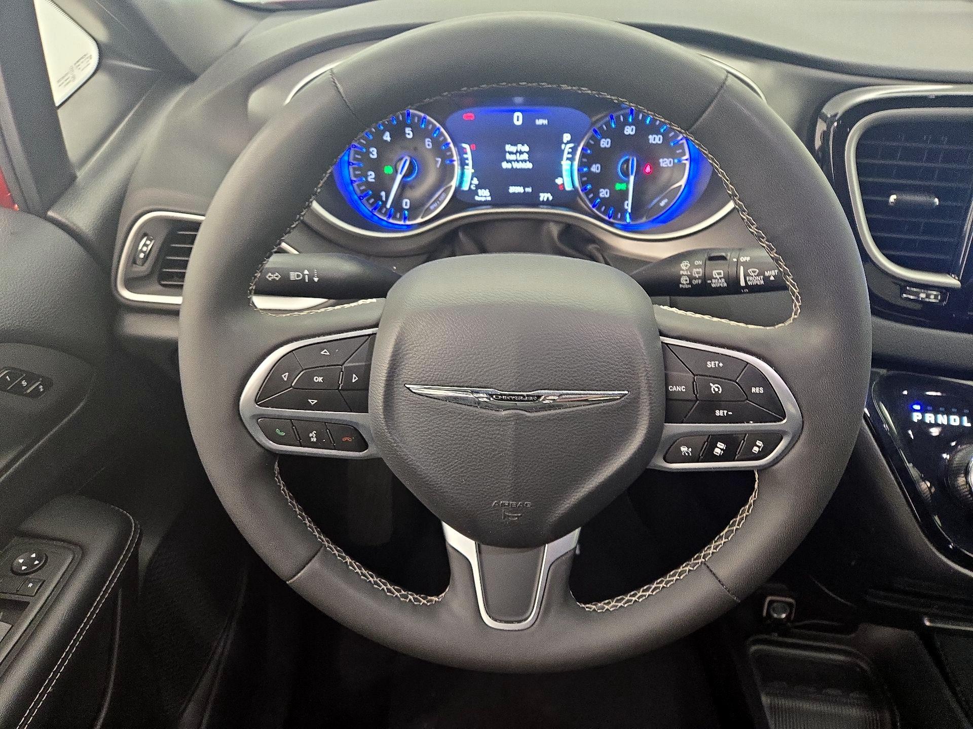 Thumbnail: 2025 Chrysler Pacifica - 10