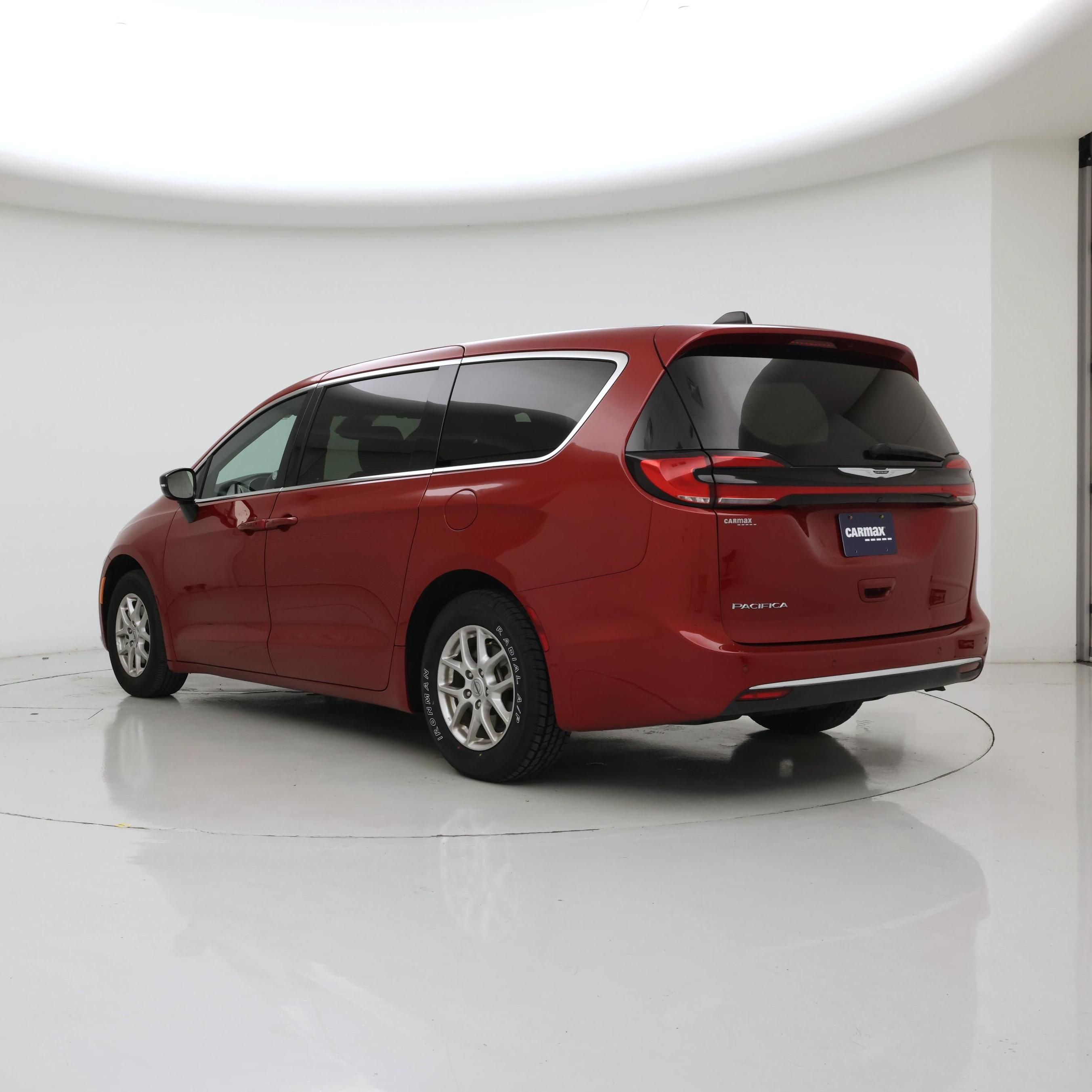 Thumbnail: 2025 Chrysler Pacifica - 2