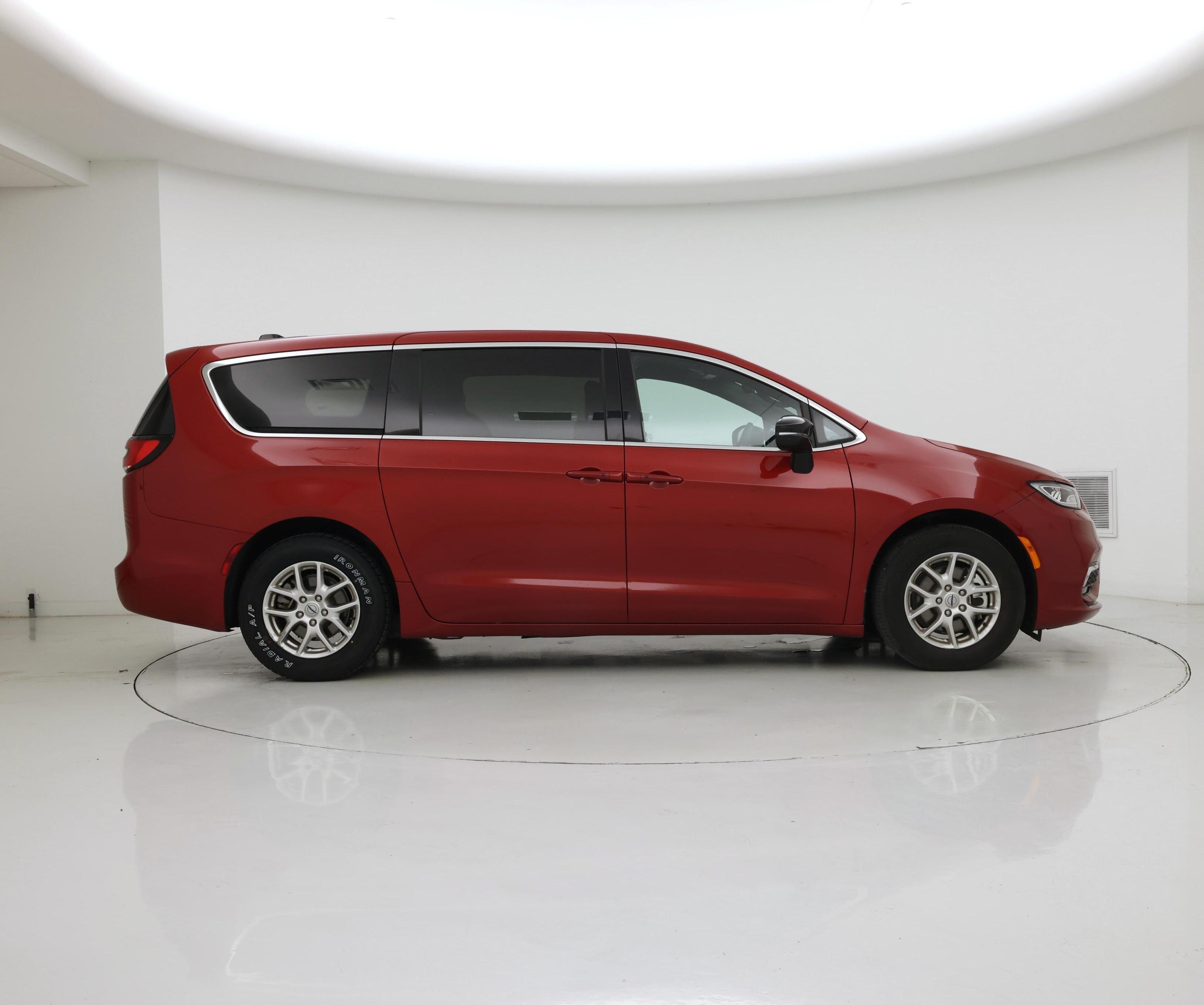 Thumbnail: 2025 Chrysler Pacifica - 7