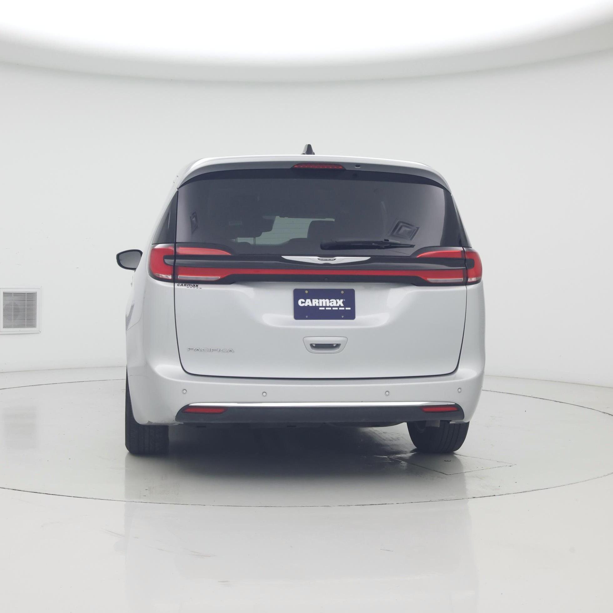 Thumbnail: 2024 Chrysler Pacifica - 6