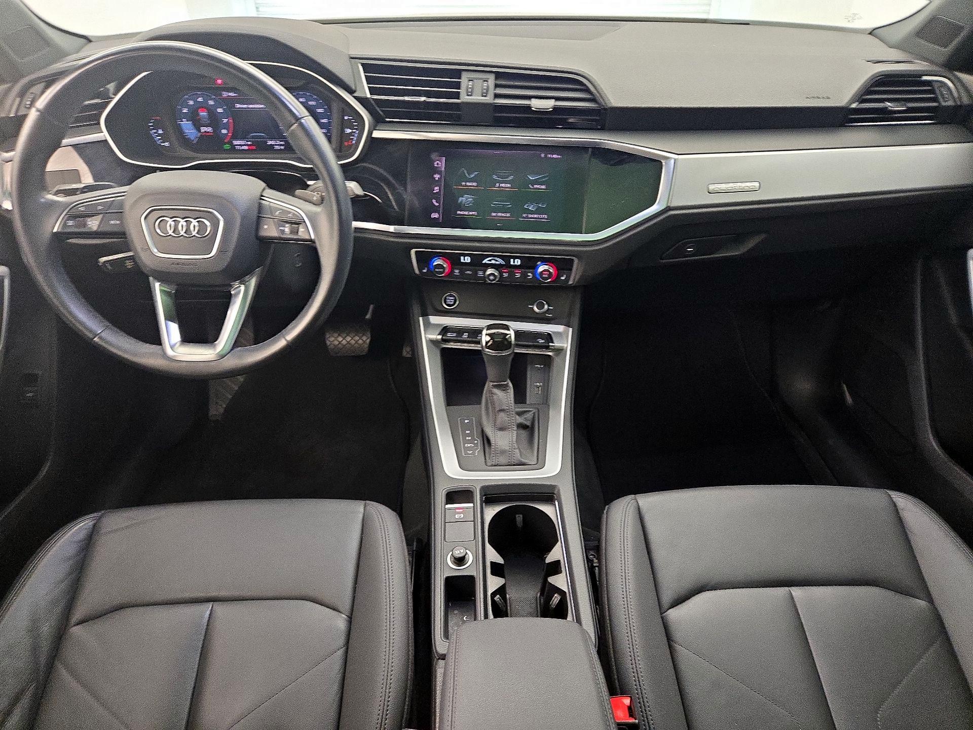 Thumbnail: 2021 Audi Q3 - 9