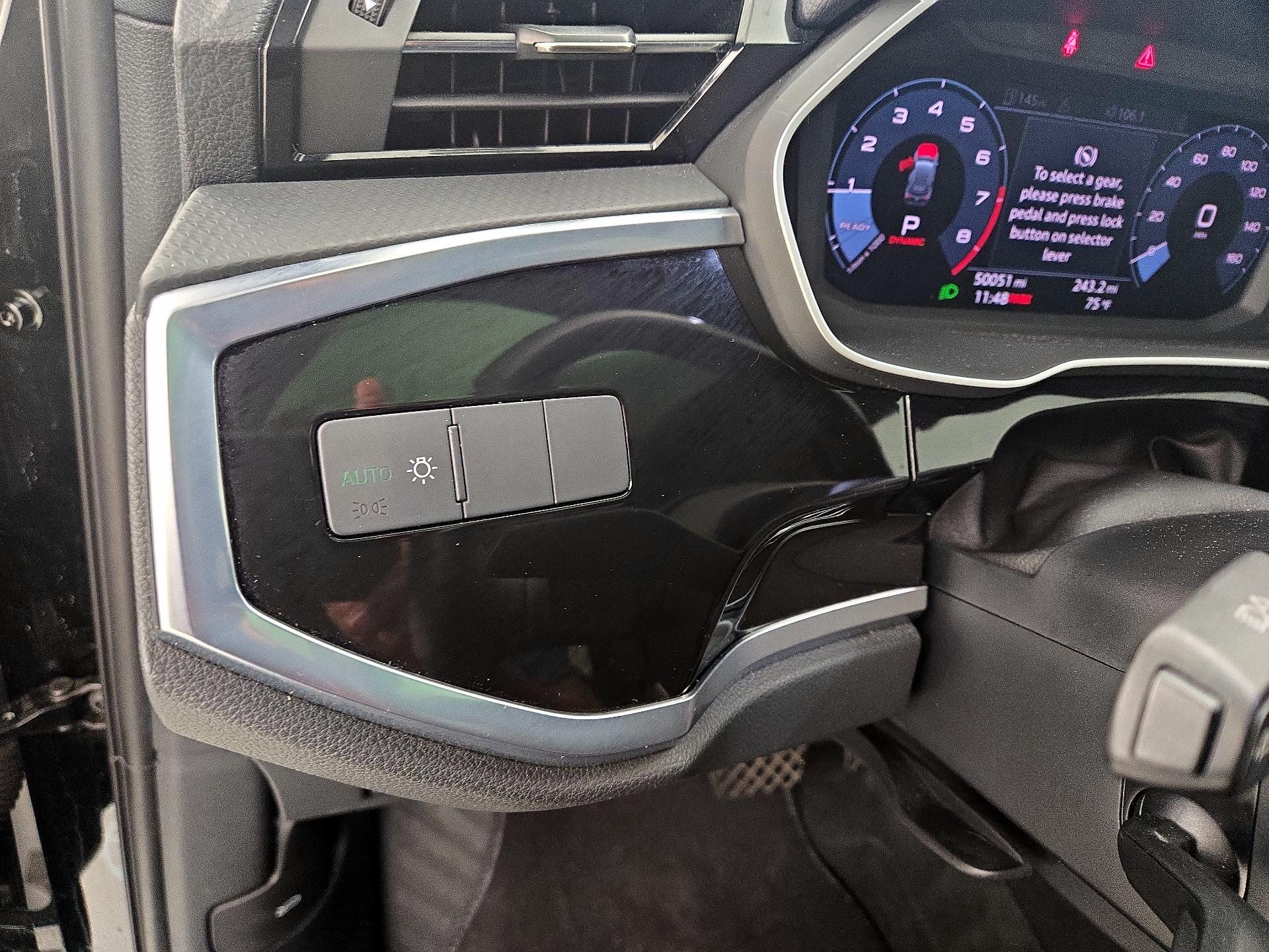 Thumbnail: 2021 Audi Q3 - 13