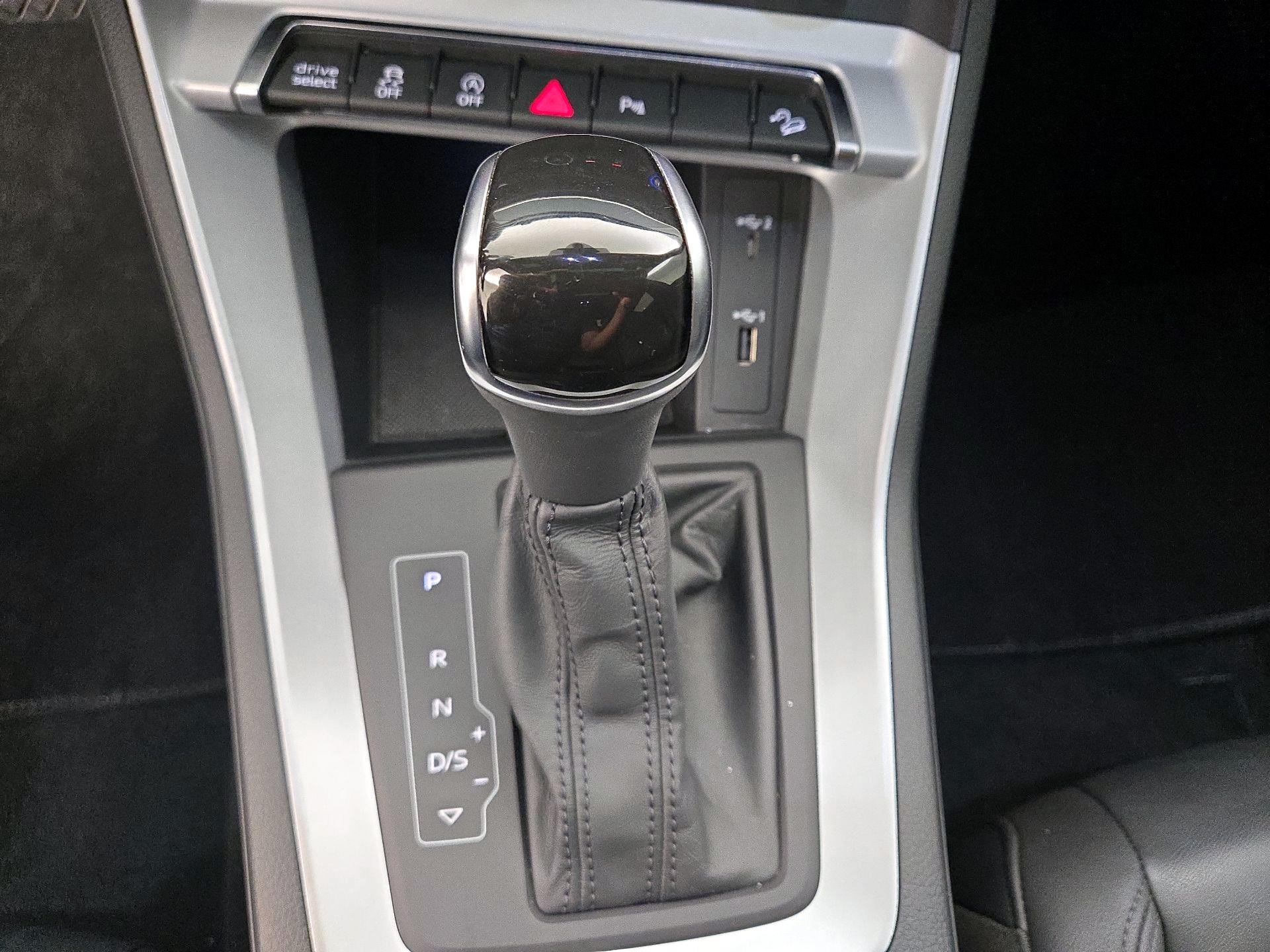 Thumbnail: 2021 Audi Q3 - 17