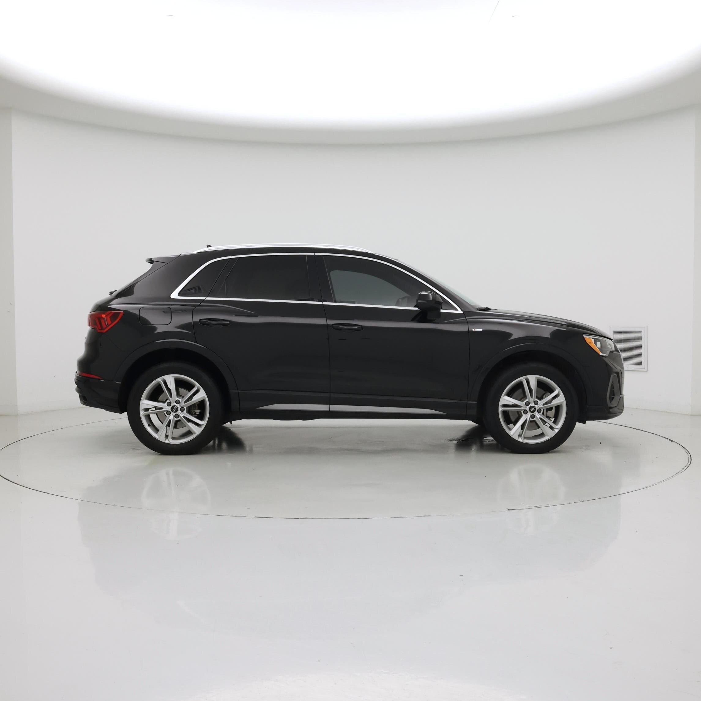 Thumbnail: 2021 Audi Q3 - 7