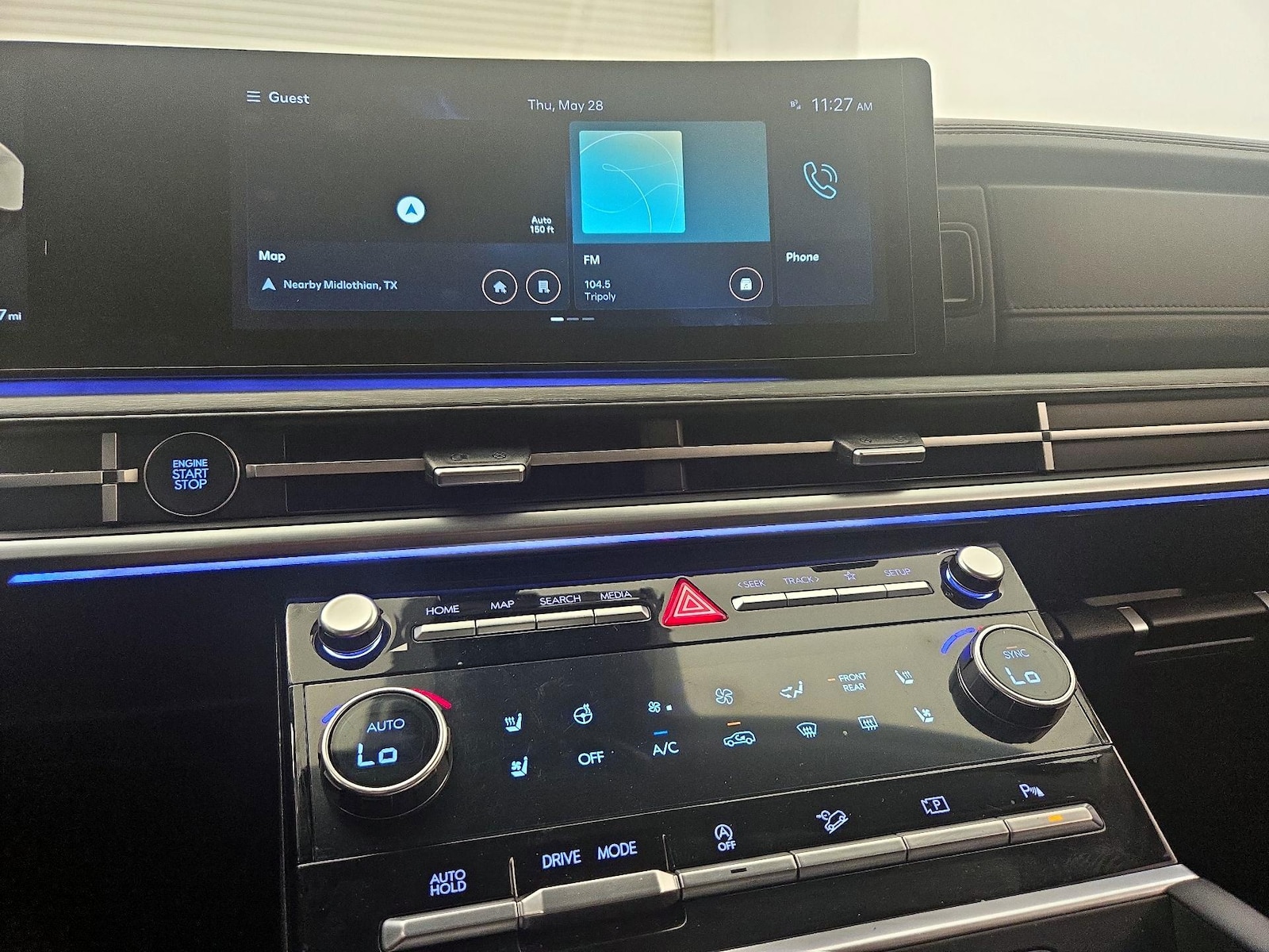 2024 Hyundai Santa Fe Limited - Photo 18