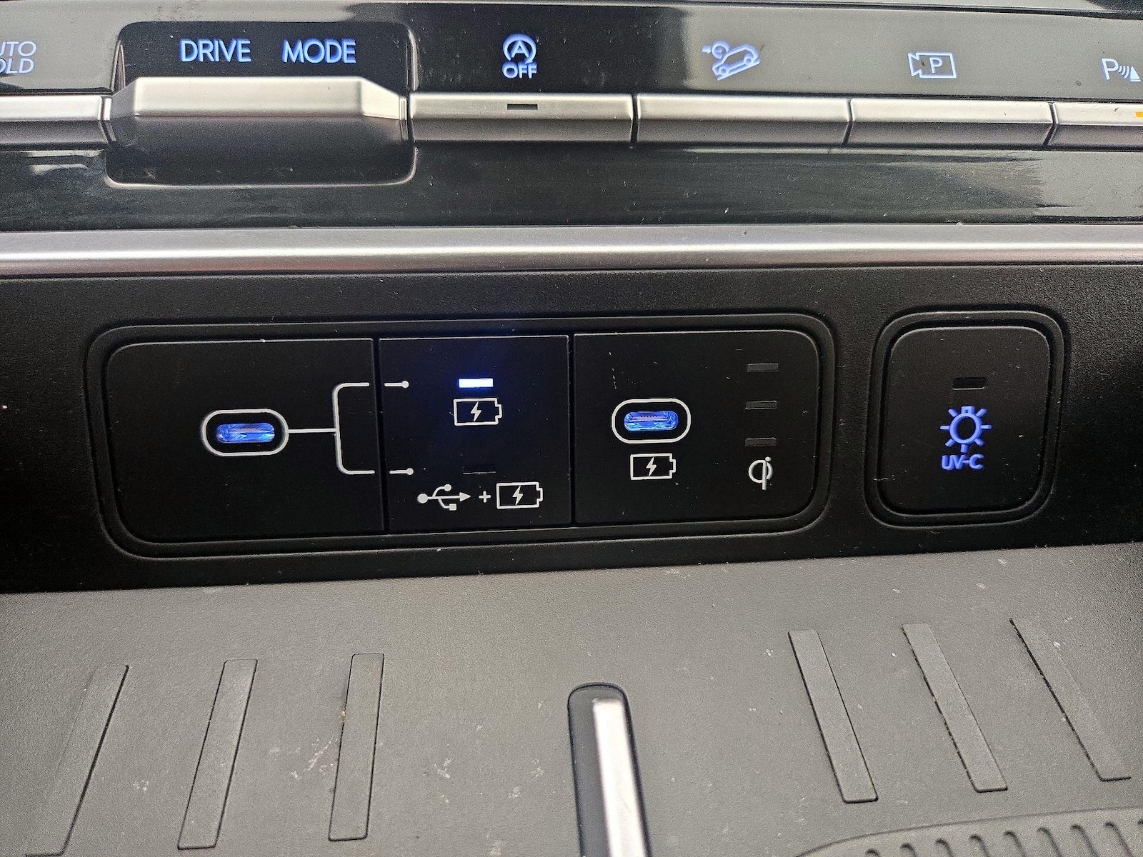 2024 Hyundai Santa Fe Limited - Photo 20