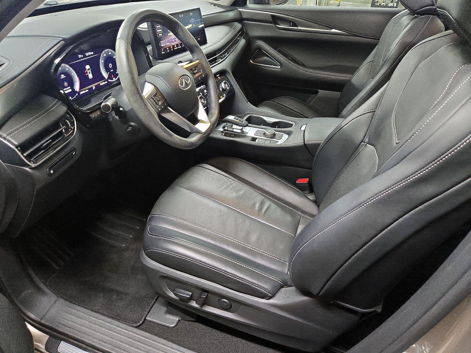 2023 INFINITI QX60 LUXE - Photo 12