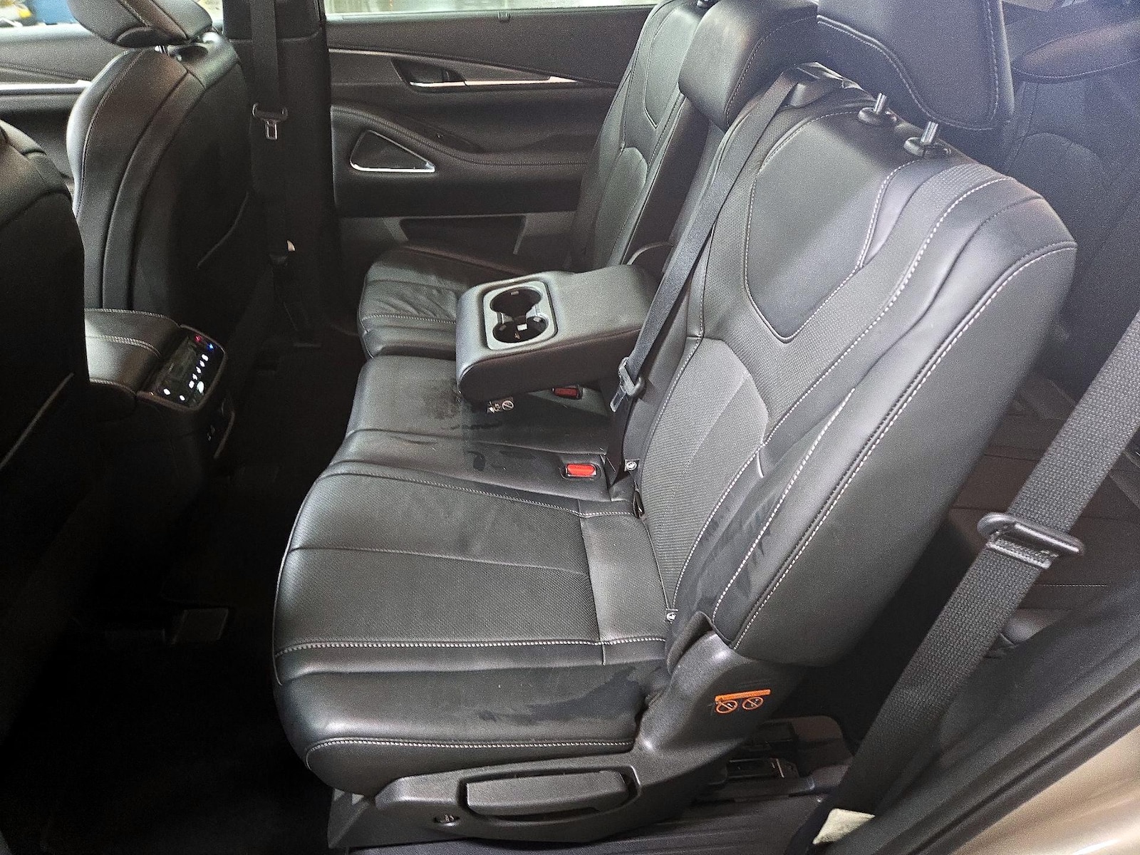 2023 INFINITI QX60 LUXE - Photo 21