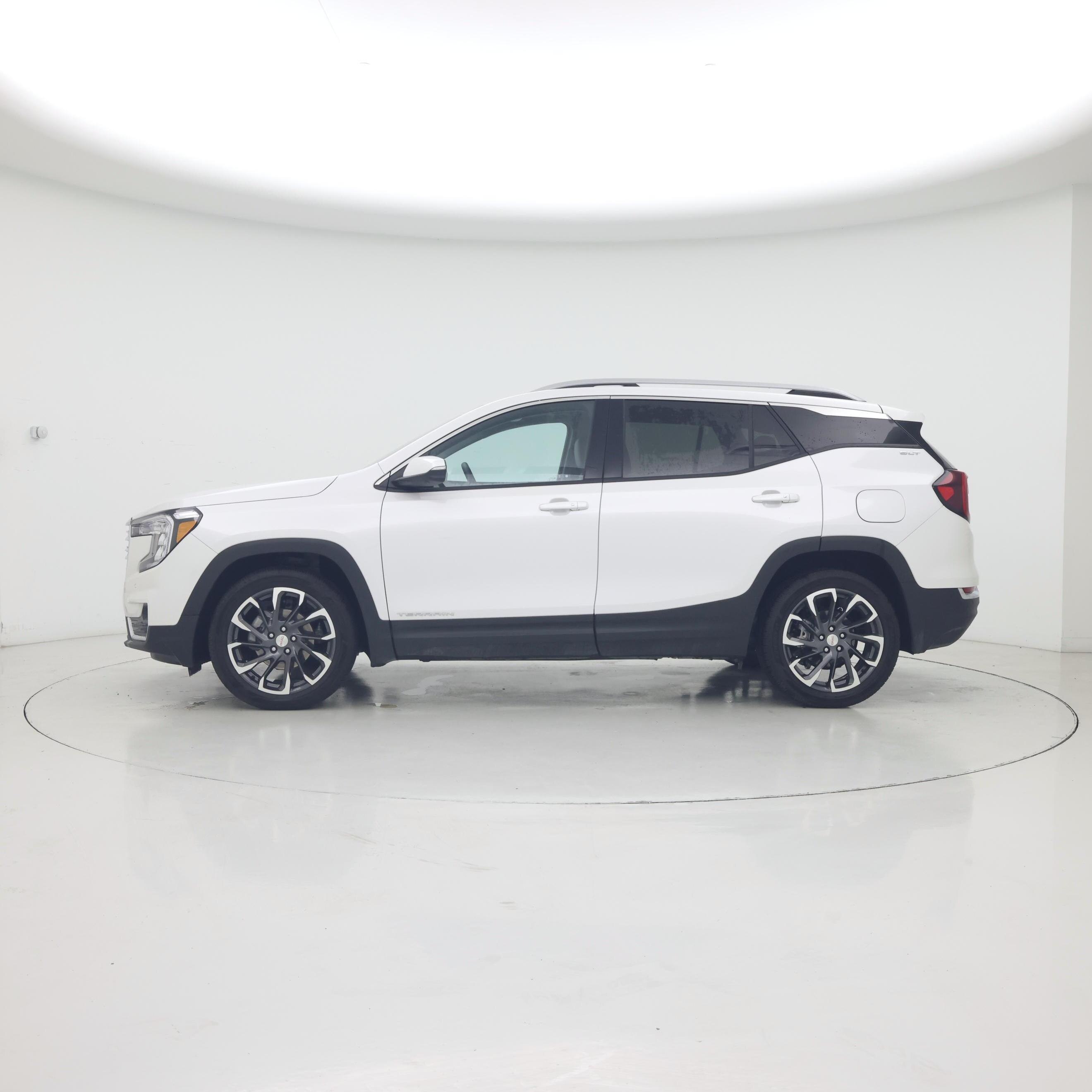 Thumbnail: 2023 GMC Terrain - 3