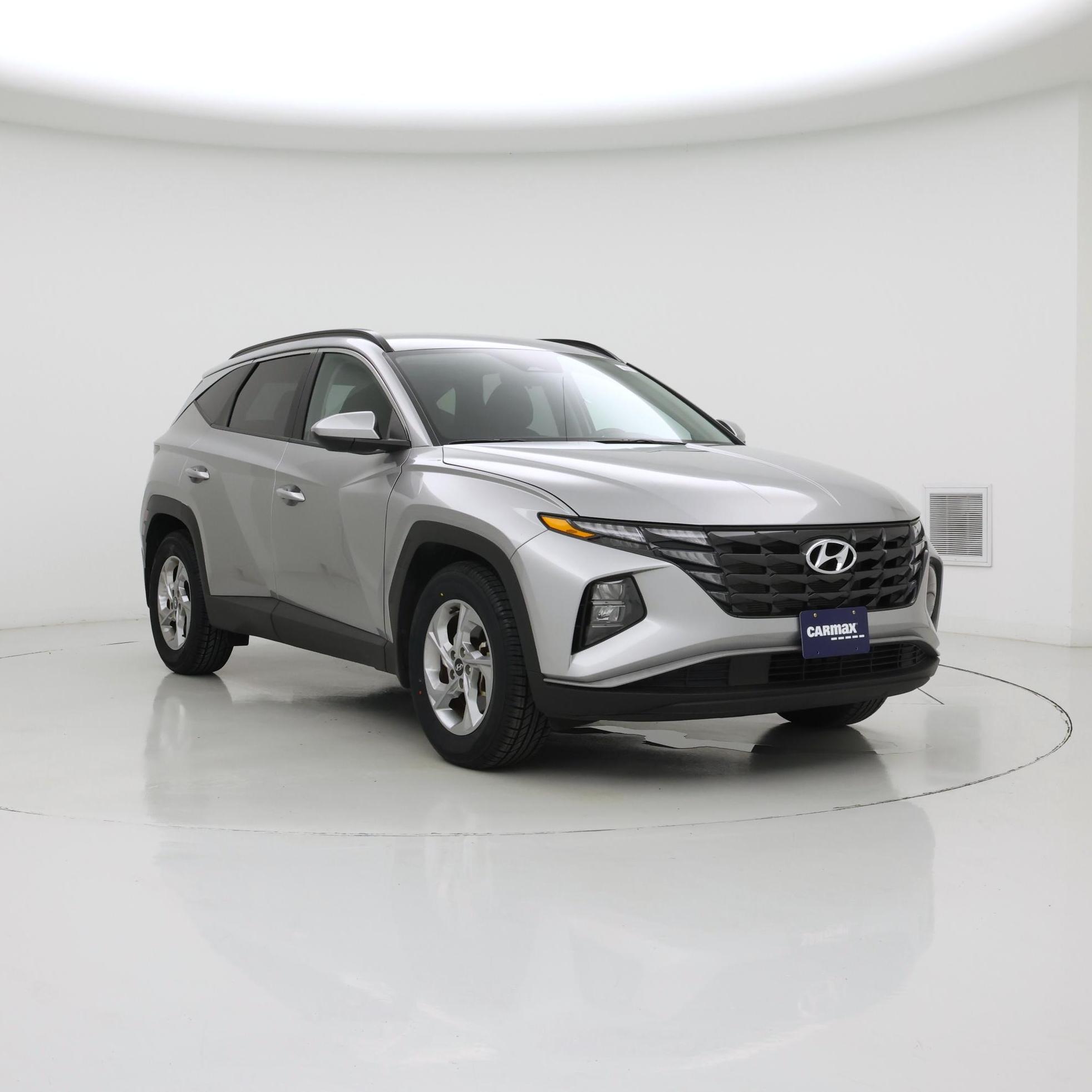 Silver 2024 Hyundai Tucson SUV / Crossover Front-Wheel Drive Automatic